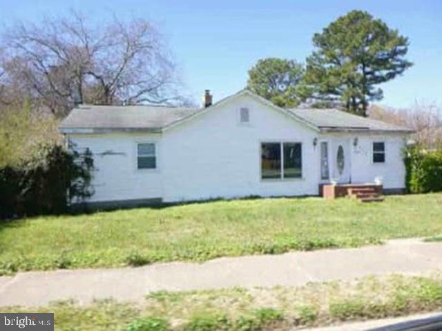 NO ACCESS OR VIEWINGS of this property. Please DO NOT DISTURB the occupant. Take a drive by this three bedroom, one bath home and see if it may be your next investment. "As is" cash only sale with no contingencies or inspections. Buyer will be responsible for obtaining possession of the property upon closing.