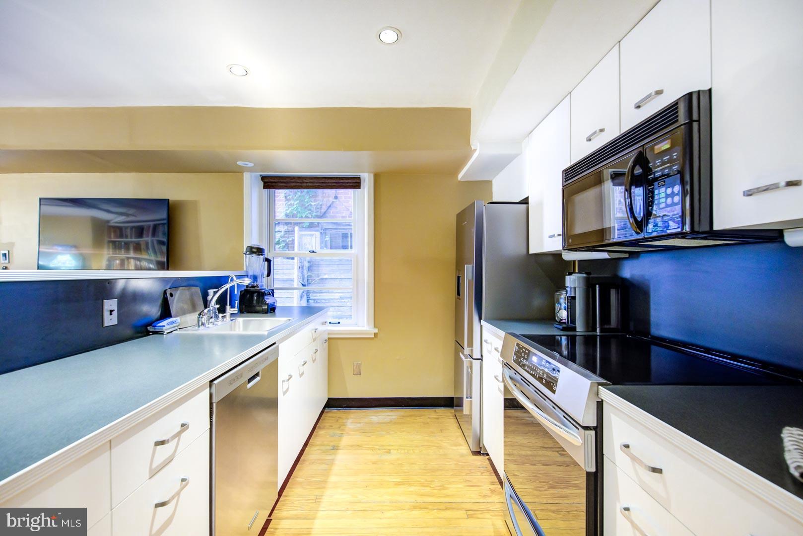 FITLER SQUARE - Residential Income