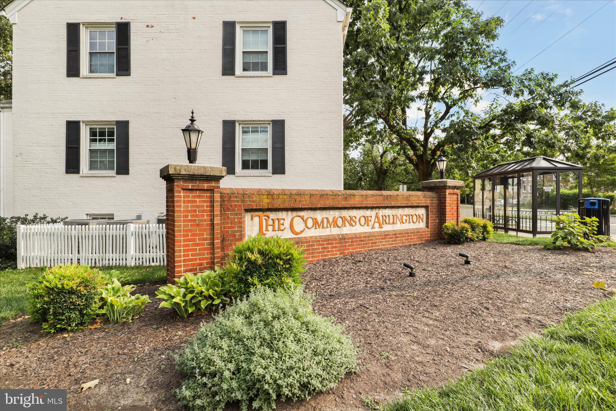 COMMONS OF ARLINGTON - Residential
