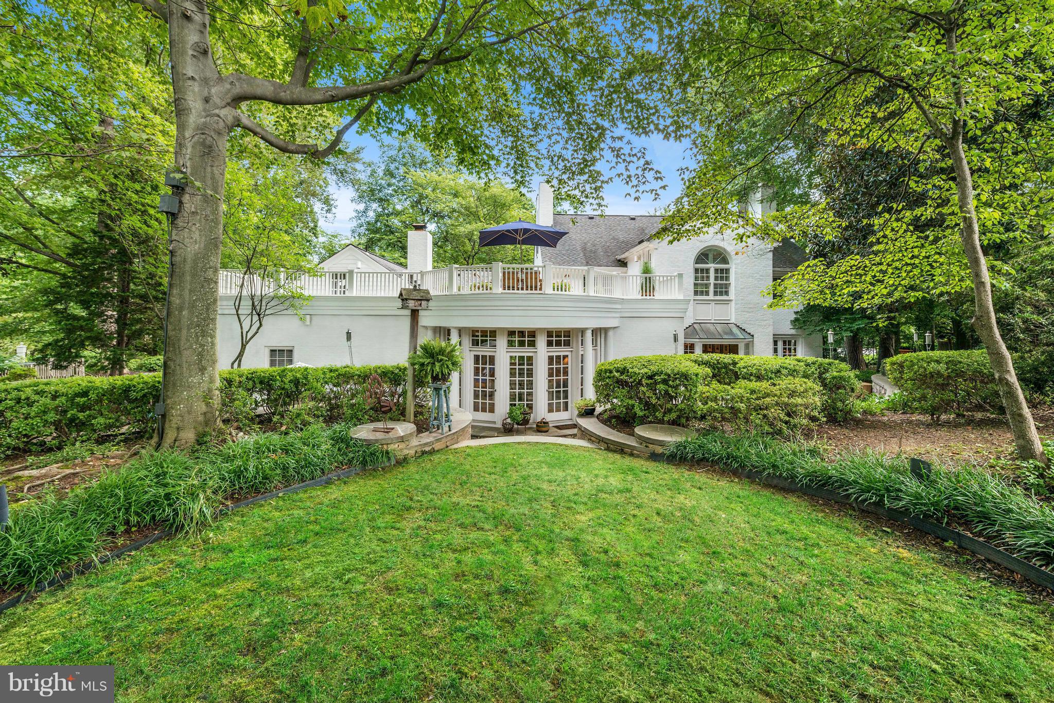 RIVER OAKS - Residential