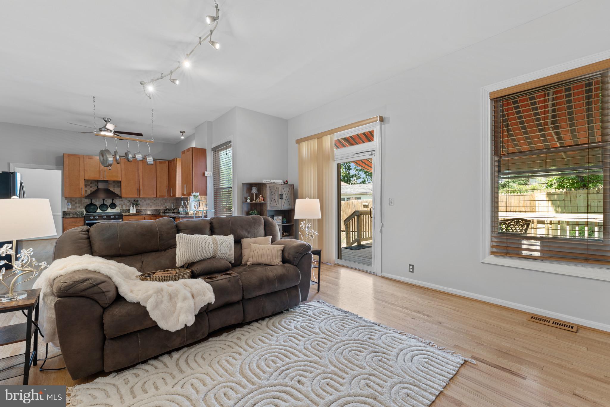 MONTGOMERY HIGHLANDS ESTATES - Residential