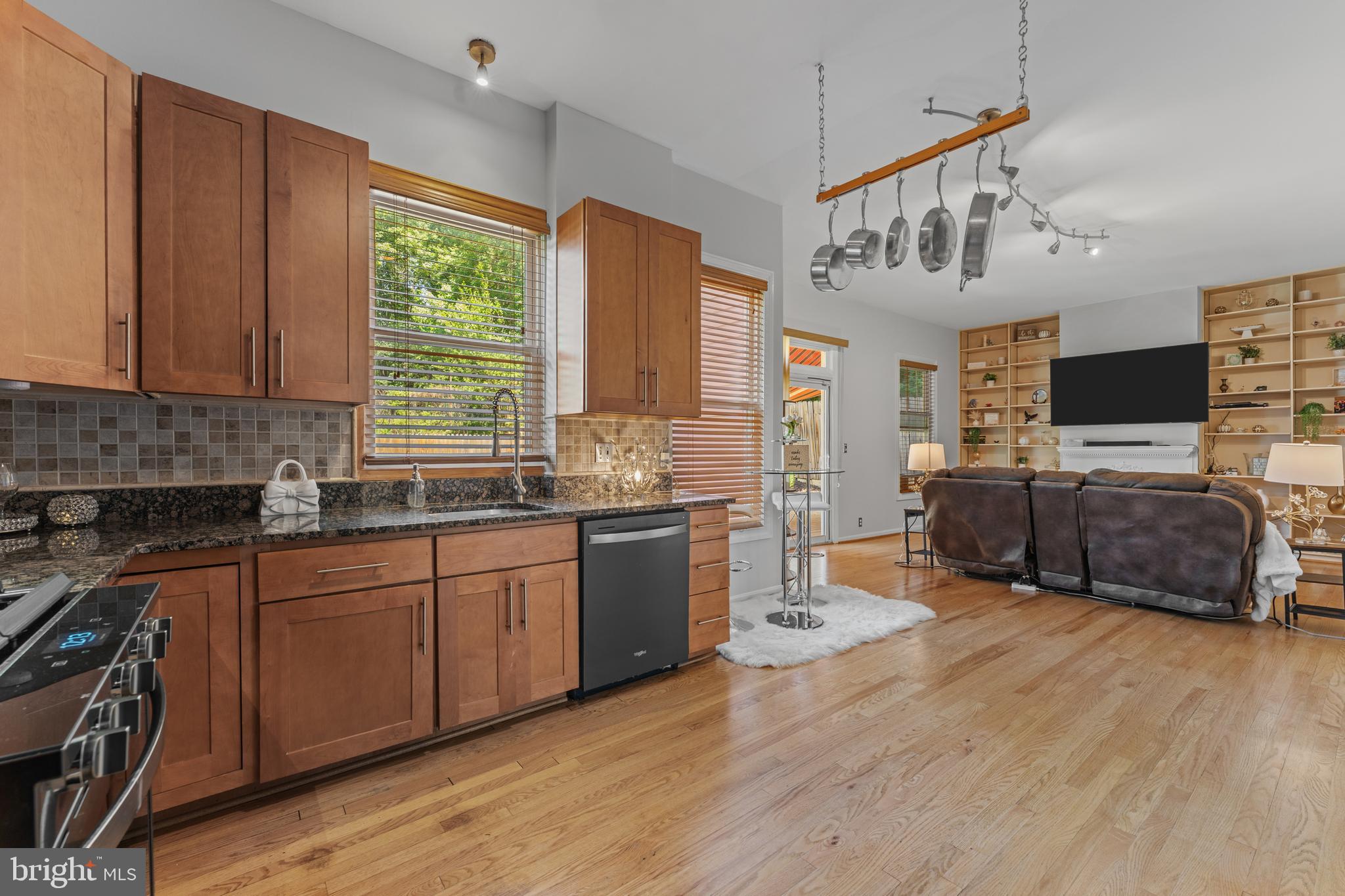 MONTGOMERY HIGHLANDS ESTATES - Residential