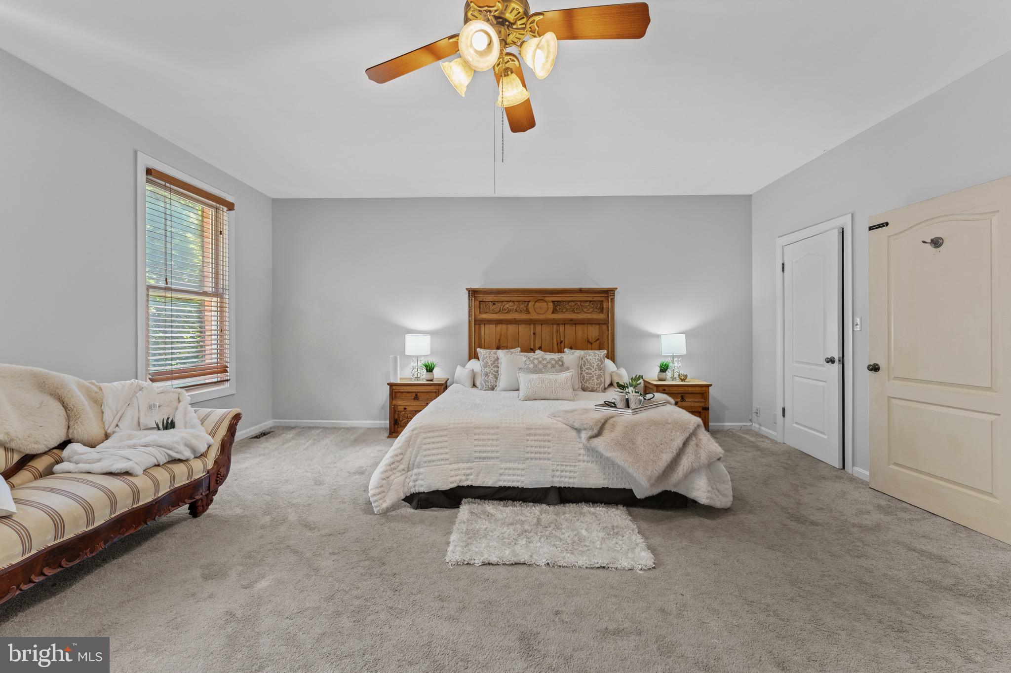 MONTGOMERY HIGHLANDS ESTATES - Residential