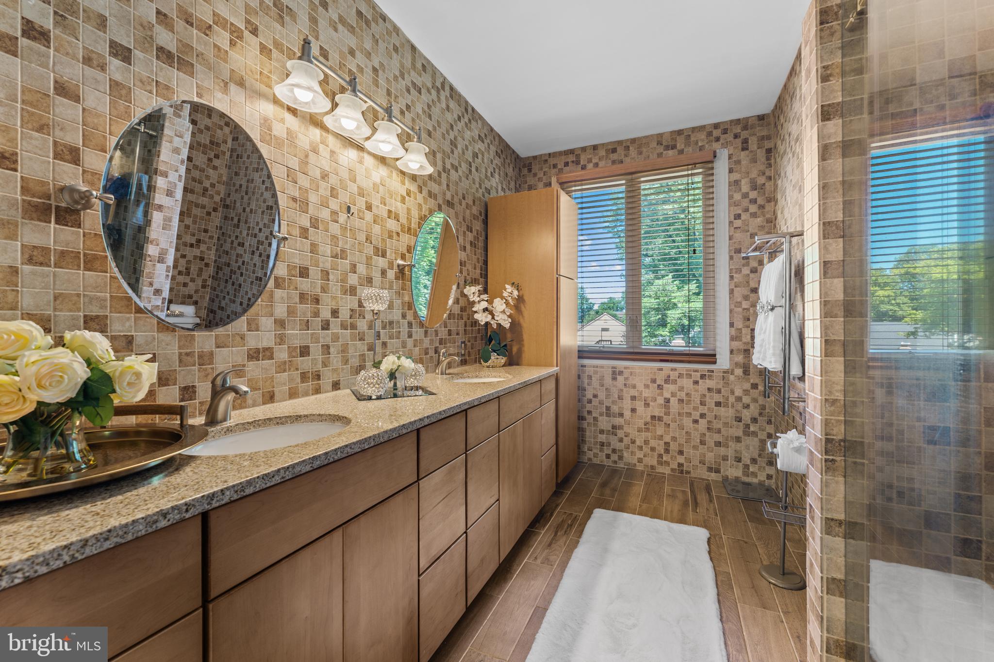 MONTGOMERY HIGHLANDS ESTATES - Residential