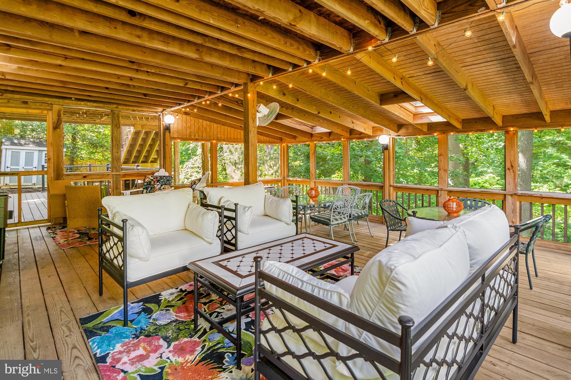 TWIN HARBORS - Residential