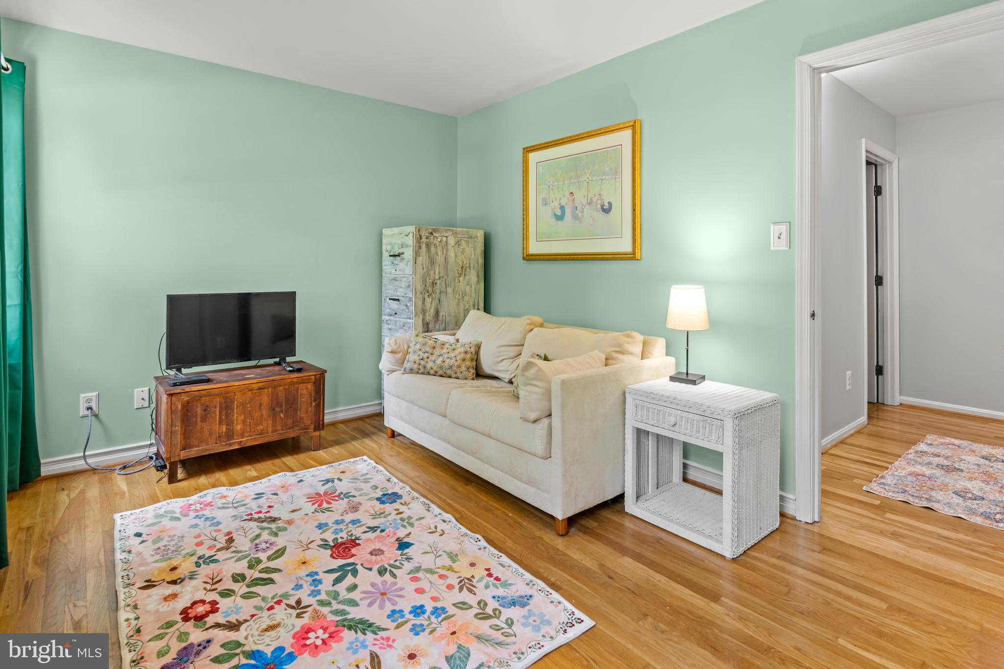 TWIN HARBORS - Residential