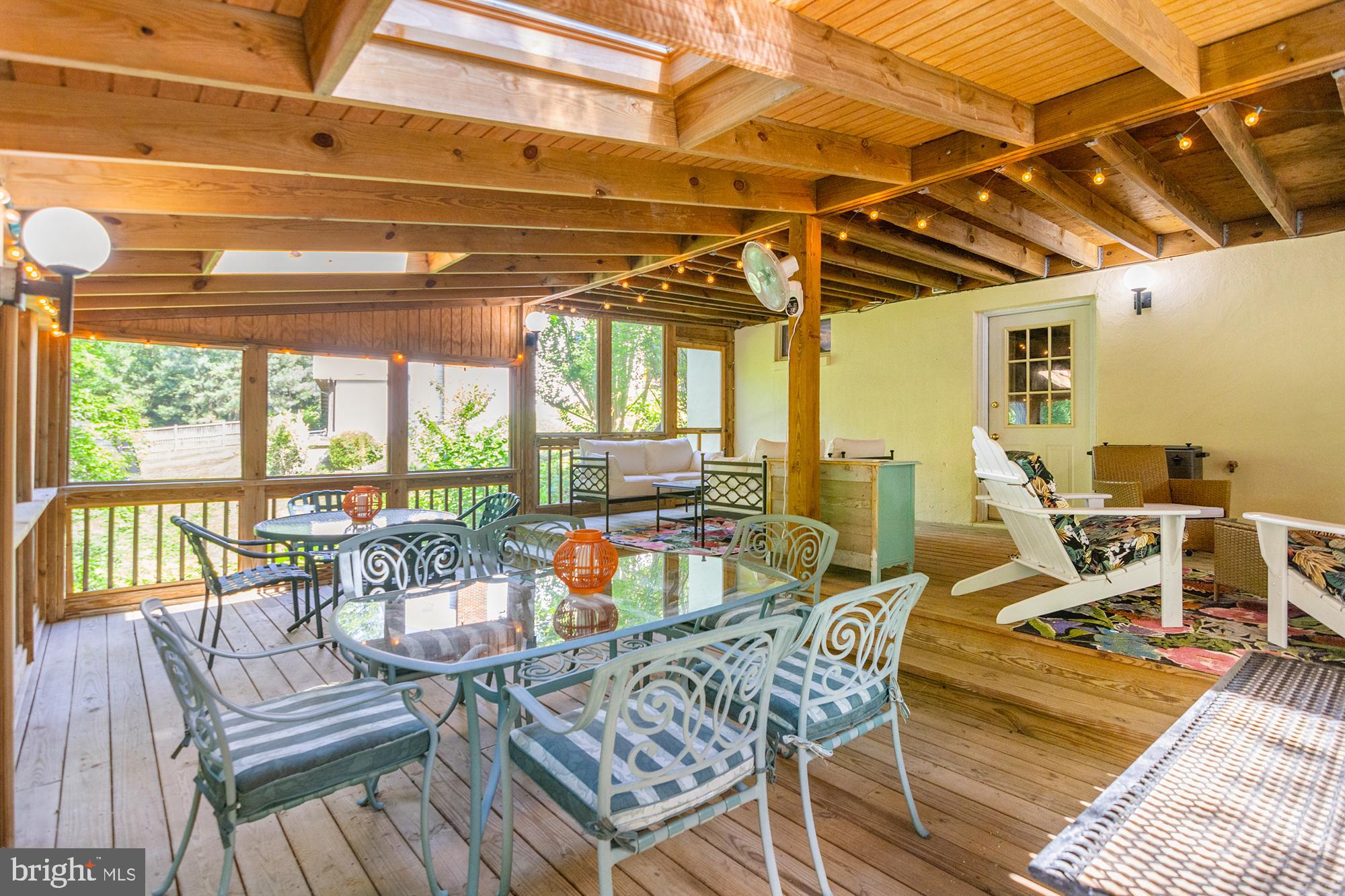 TWIN HARBORS - Residential