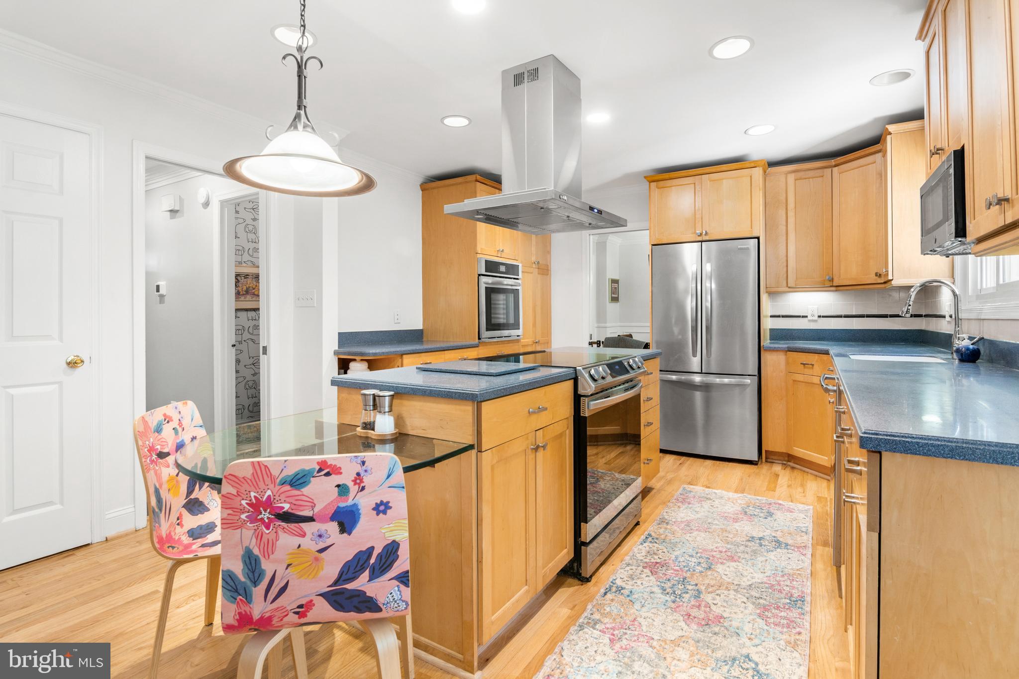 TWIN HARBORS - Residential