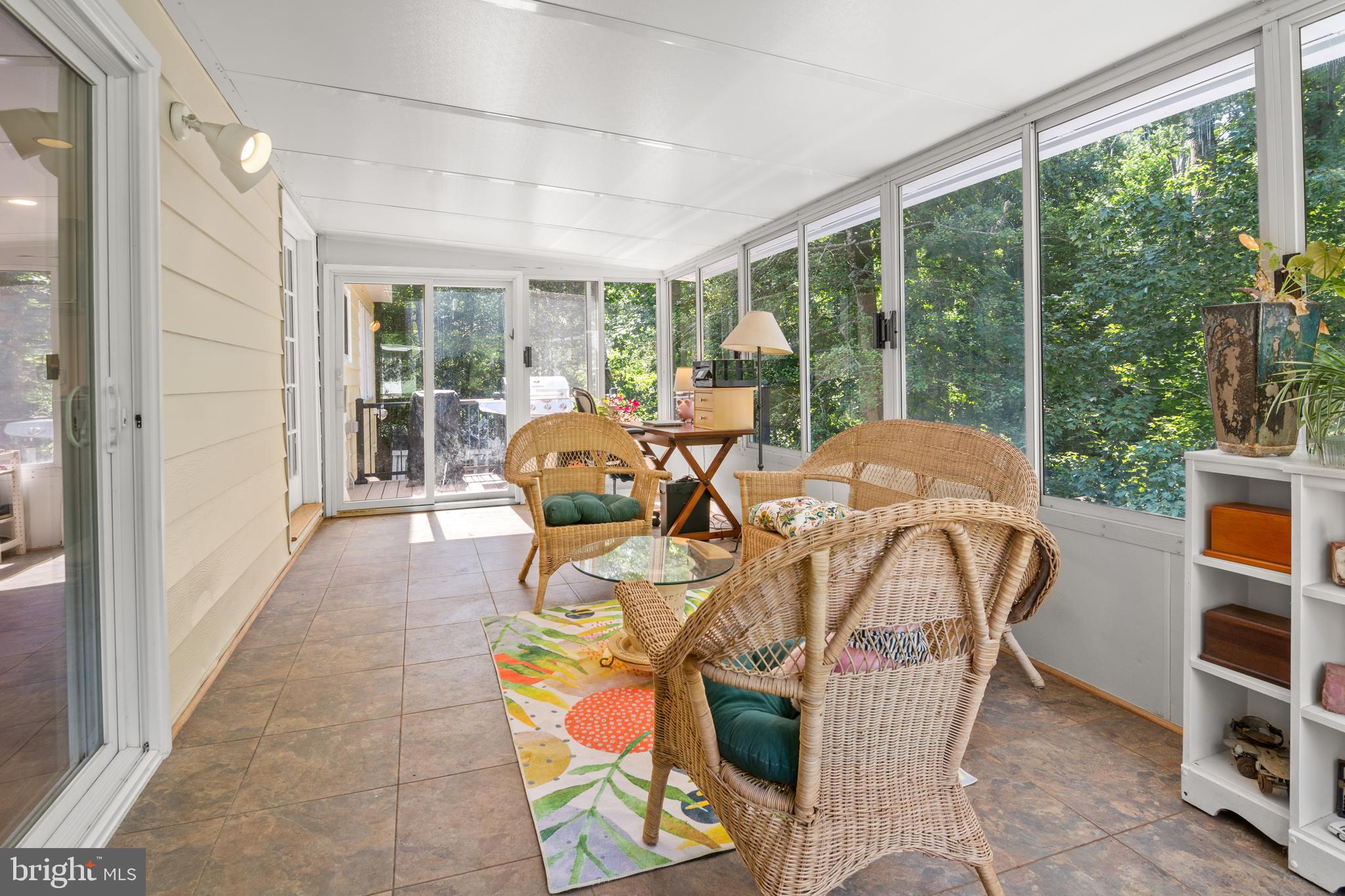 TWIN HARBORS - Residential