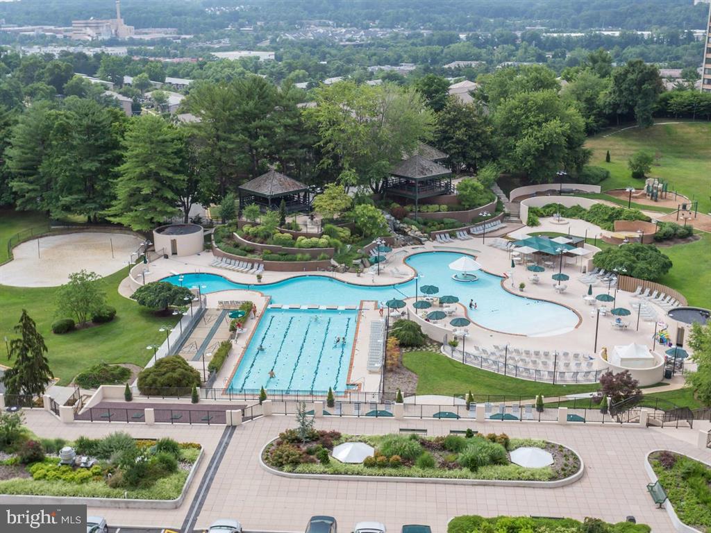 WATERGATE AT LANDMARK - Residential Lease