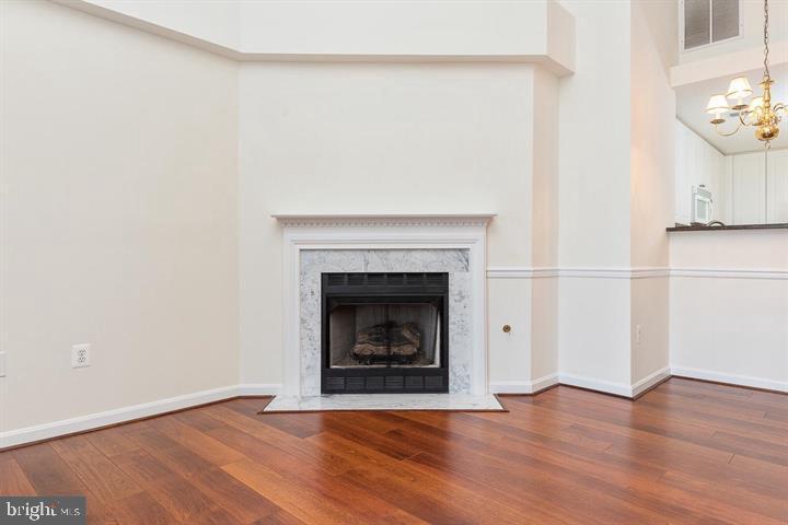 WESTBRIAR - Residential Lease