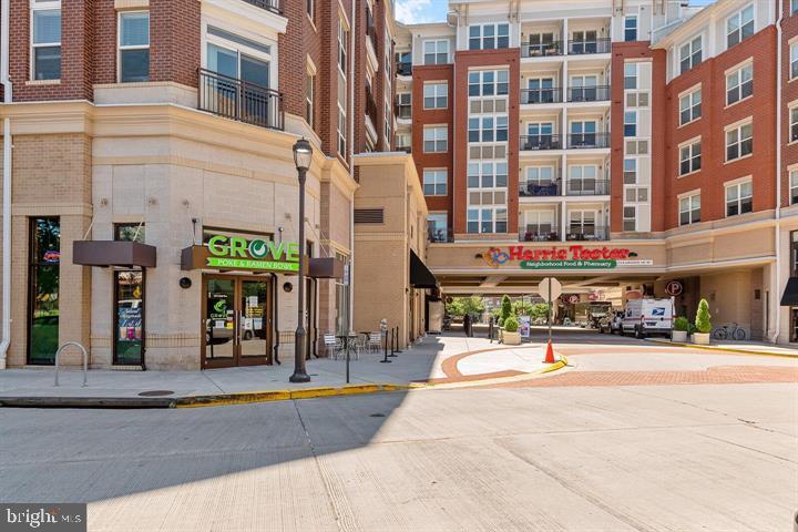 WESTBRIAR - Residential Lease