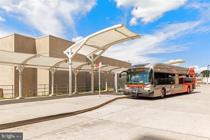 WESTBRIAR - Residential Lease
