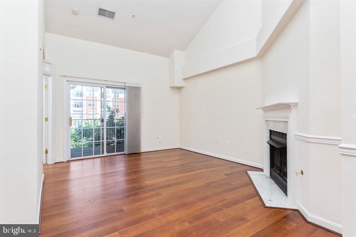 WESTBRIAR - Residential Lease