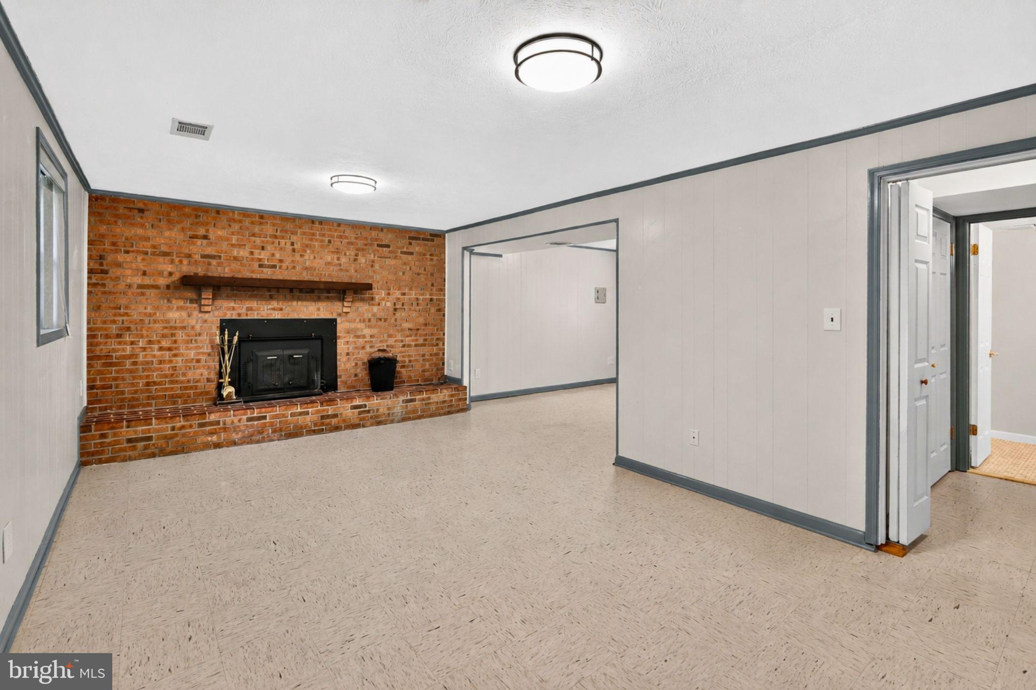 SIGNAL HILL - Residential
