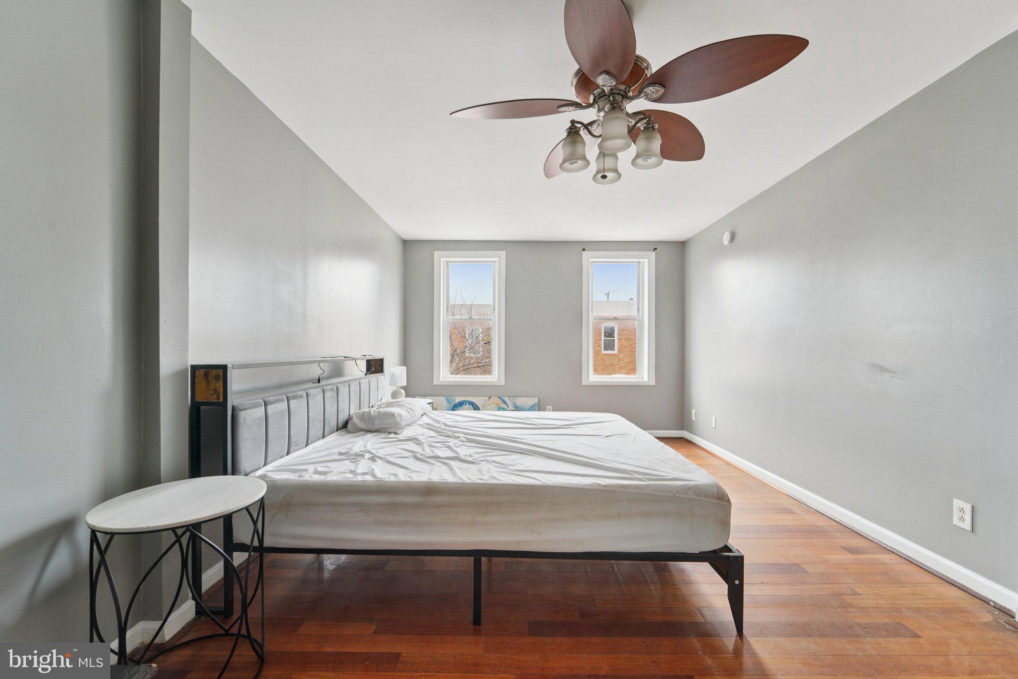 GREEKTOWN - Residential