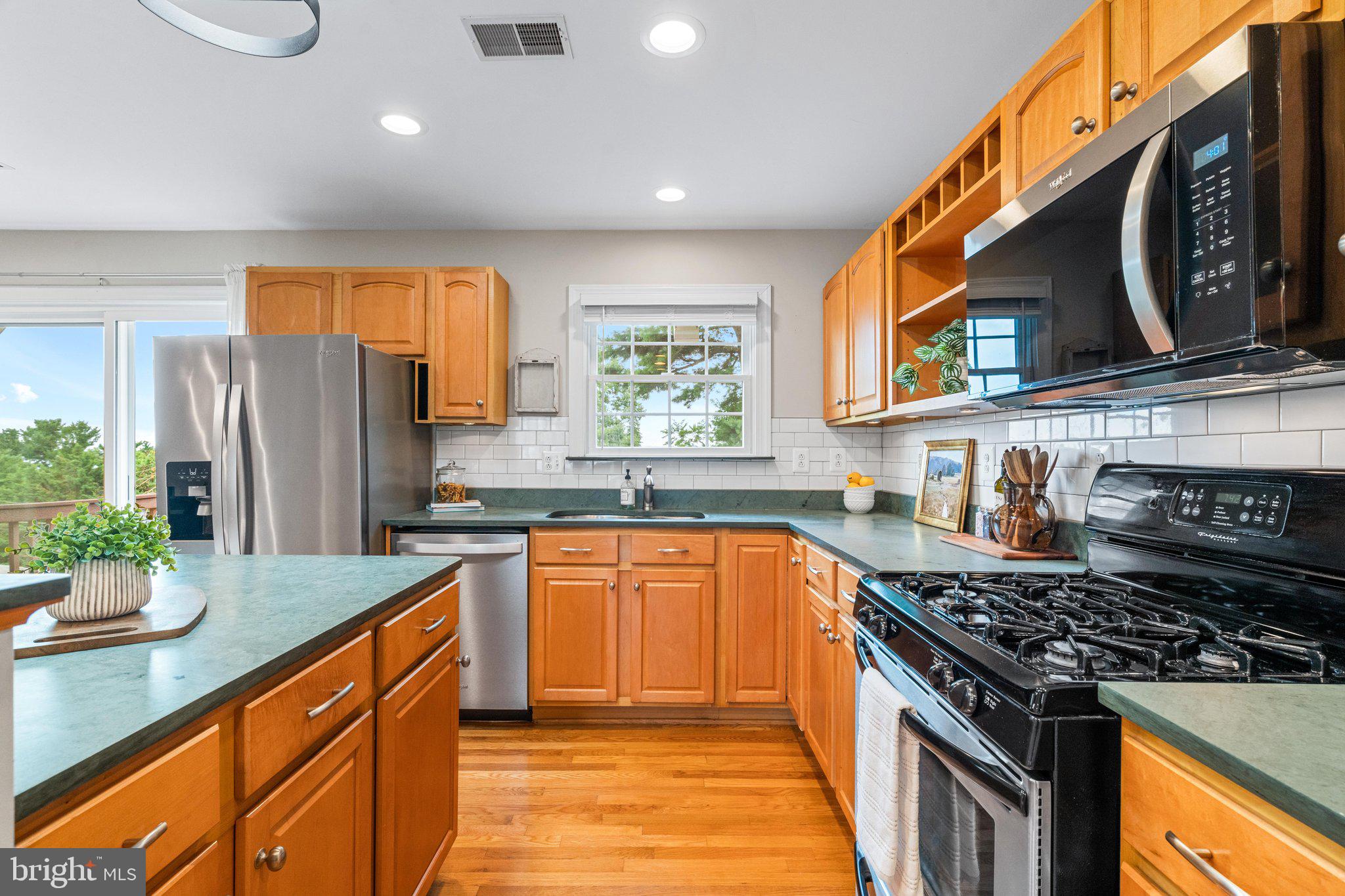 BRADDOCK HEIGHTS - Residential