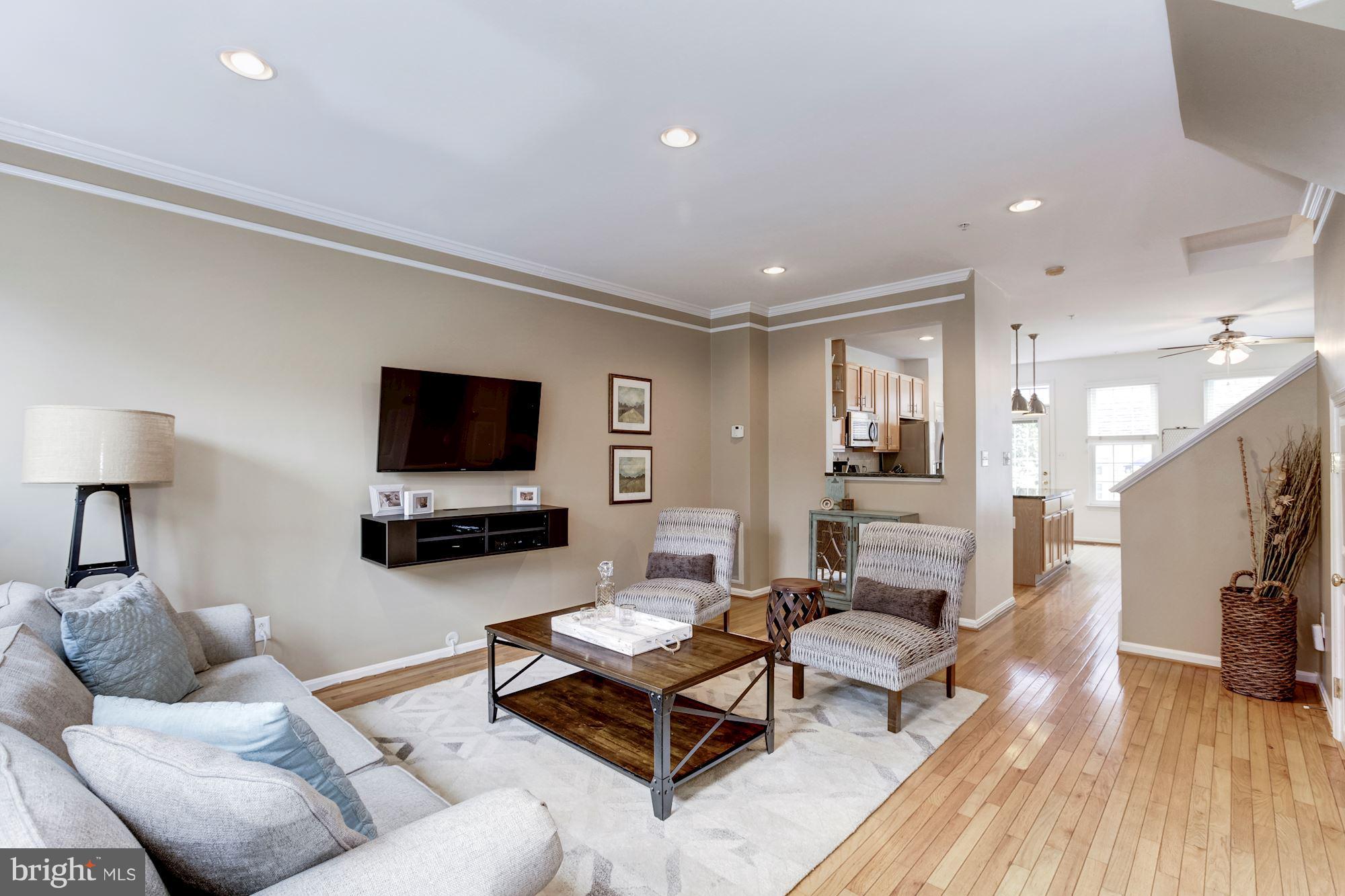 LAKELANDS - Residential