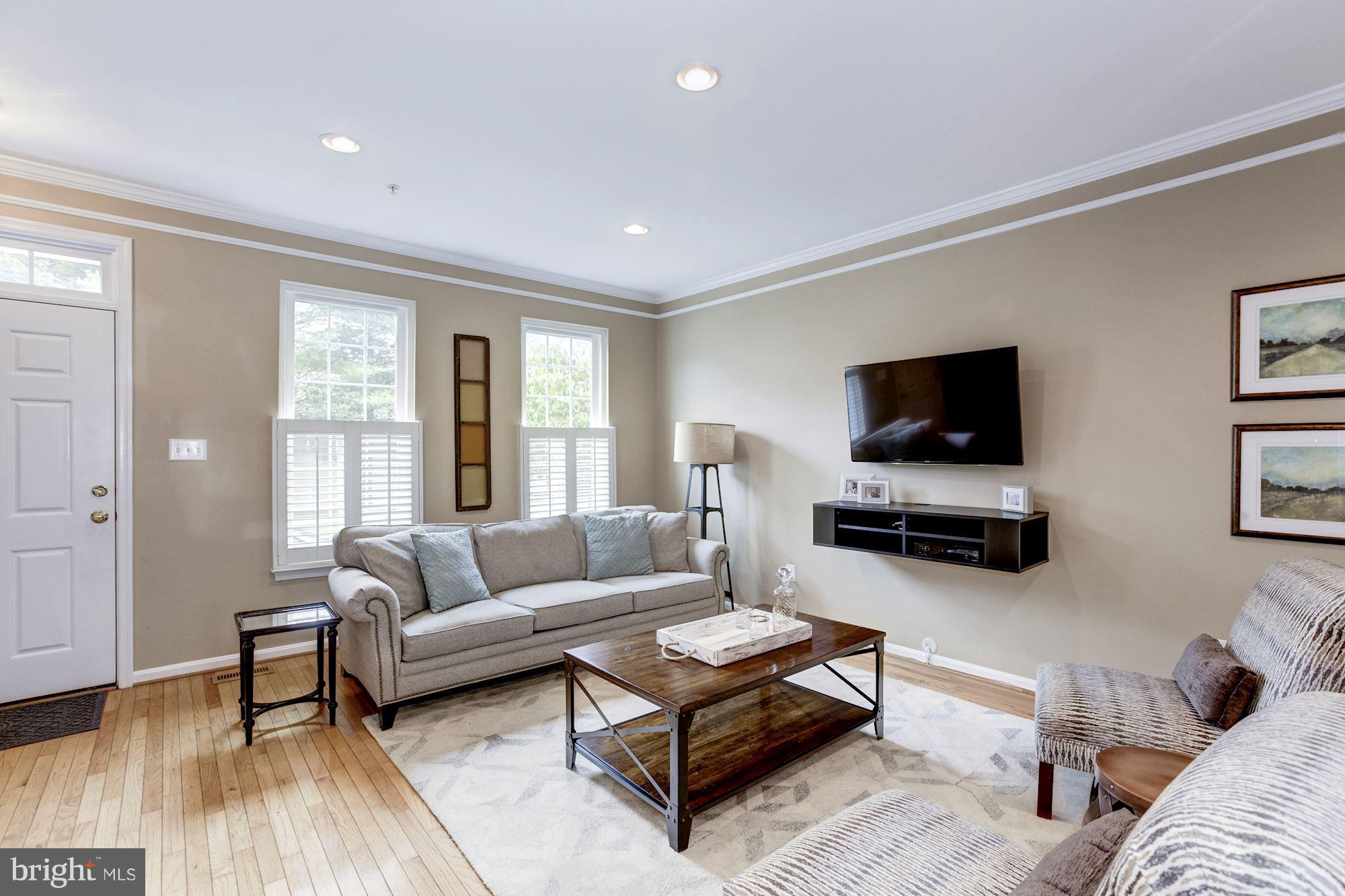 LAKELANDS - Residential