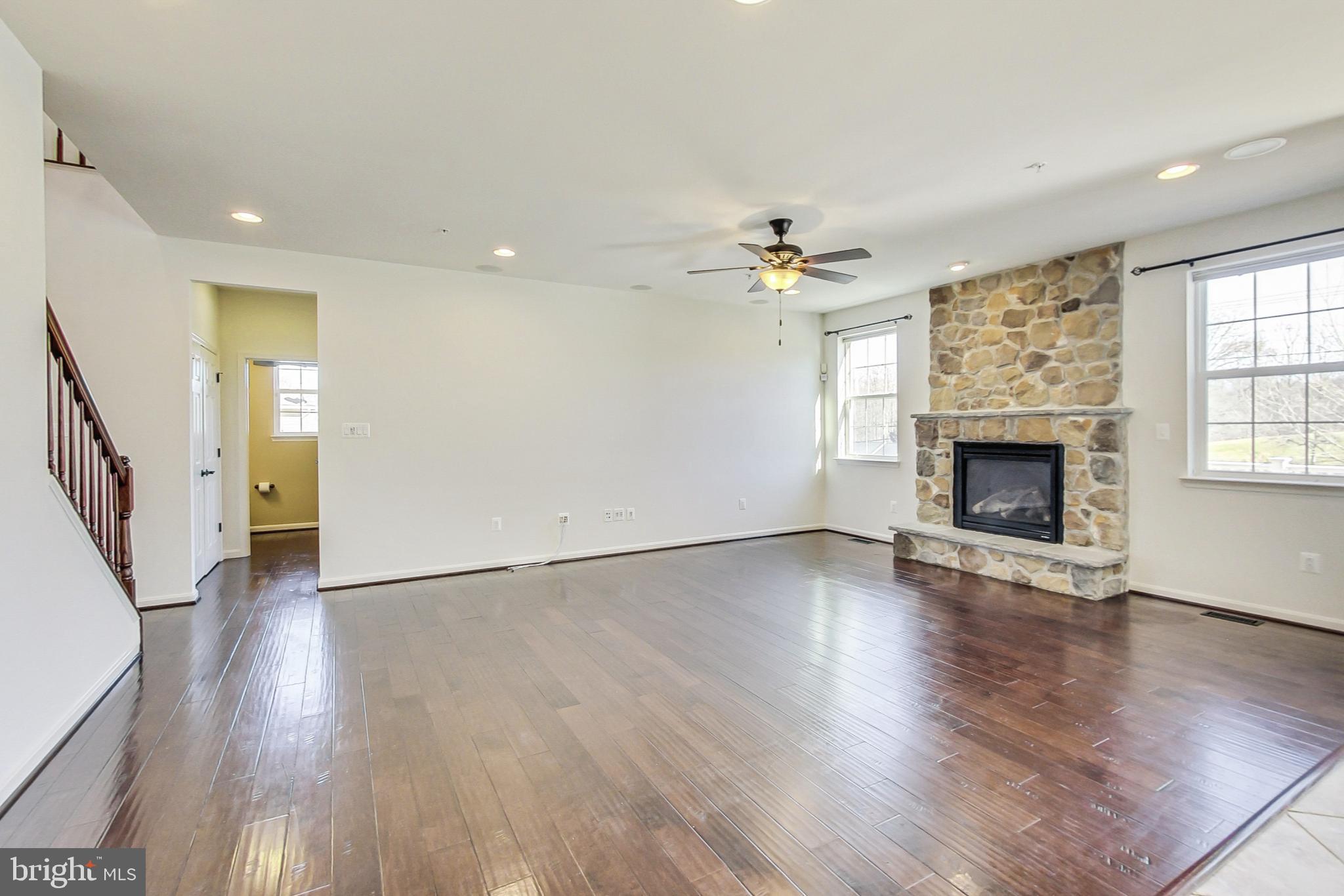 LEIGHLAND MEADOWS - Residential