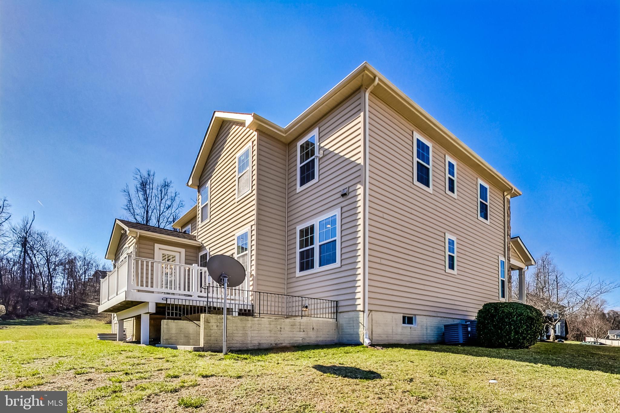 LEIGHLAND MEADOWS - Residential