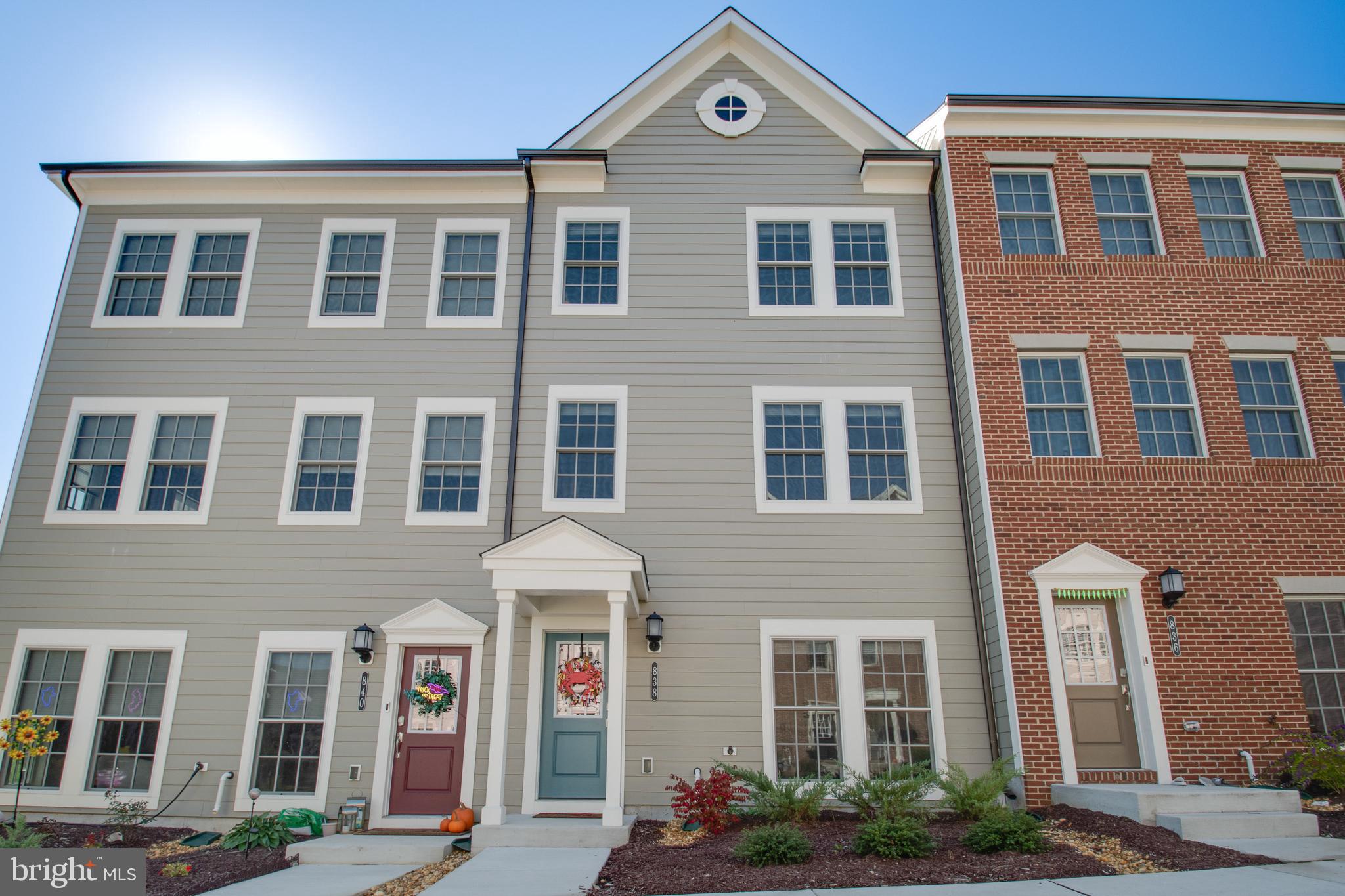 PARKSIDE AT WARFIELD - Residential