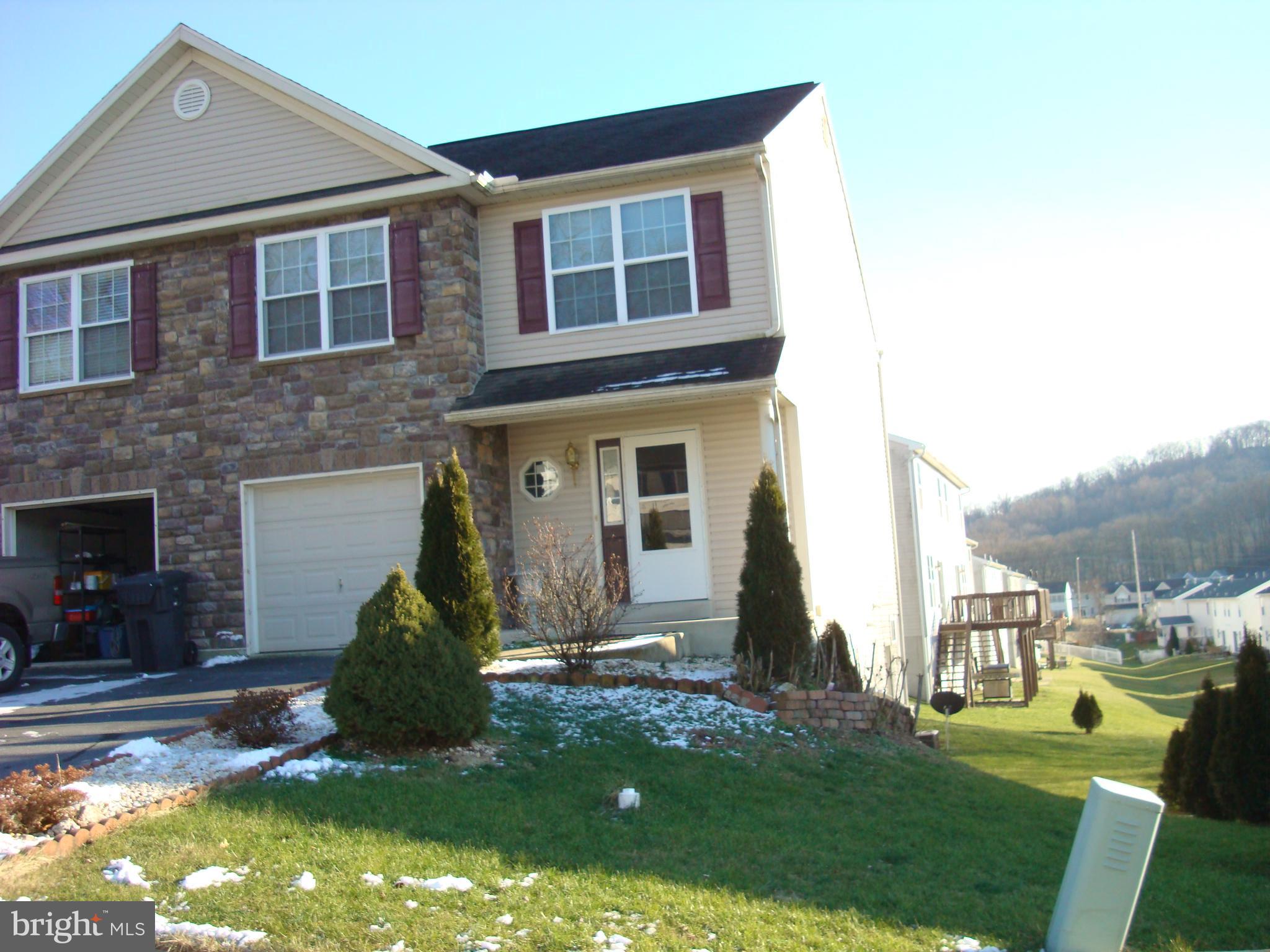 SAYLOR FARM - Residential