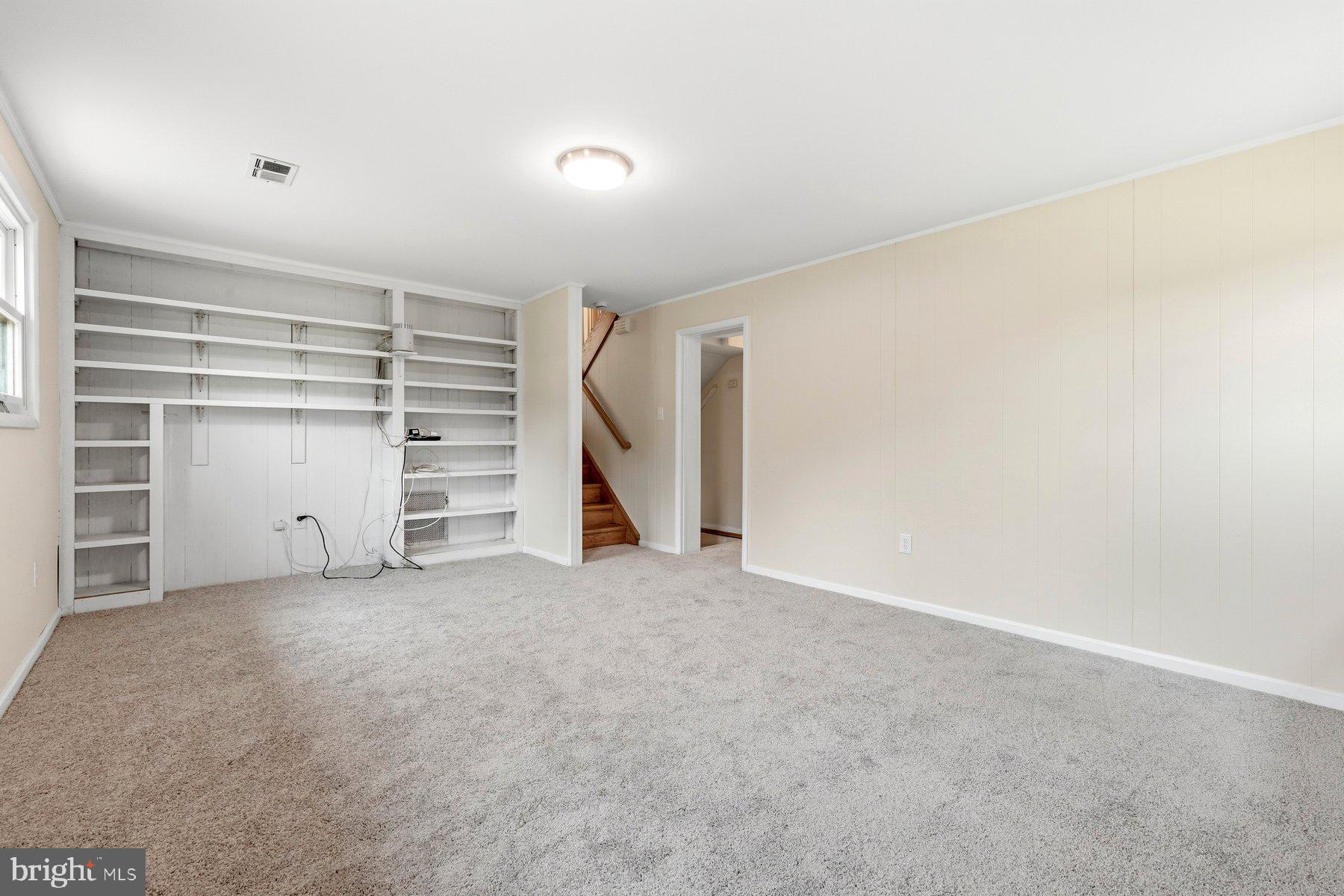 BEL PRE WOODS - Residential