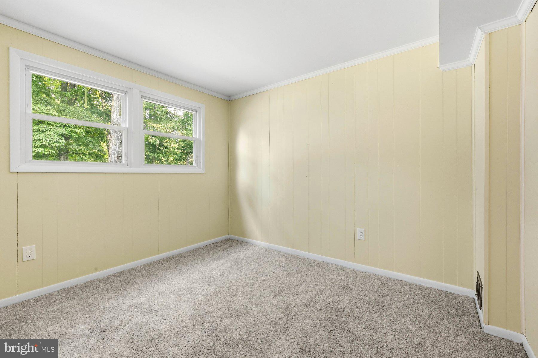 BEL PRE WOODS - Residential