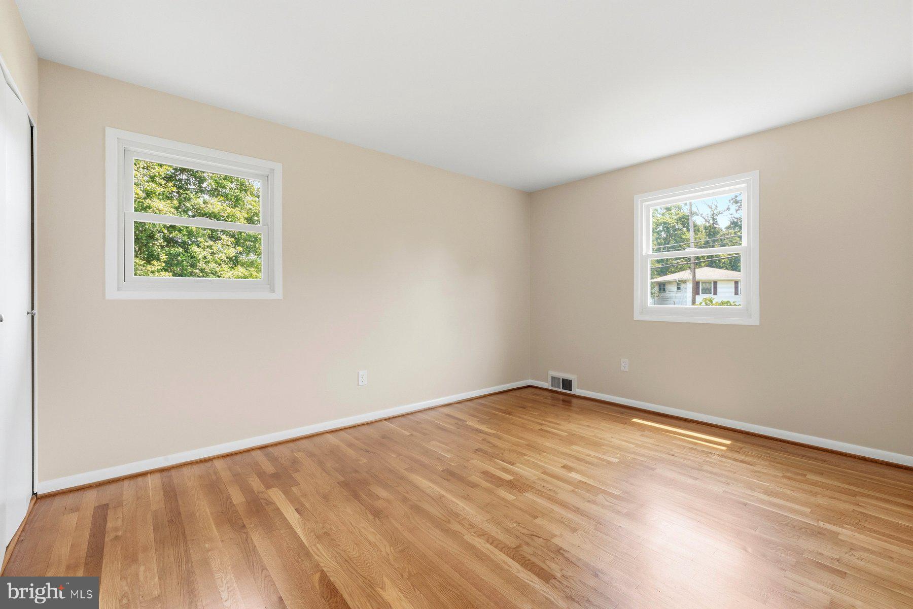 BEL PRE WOODS - Residential