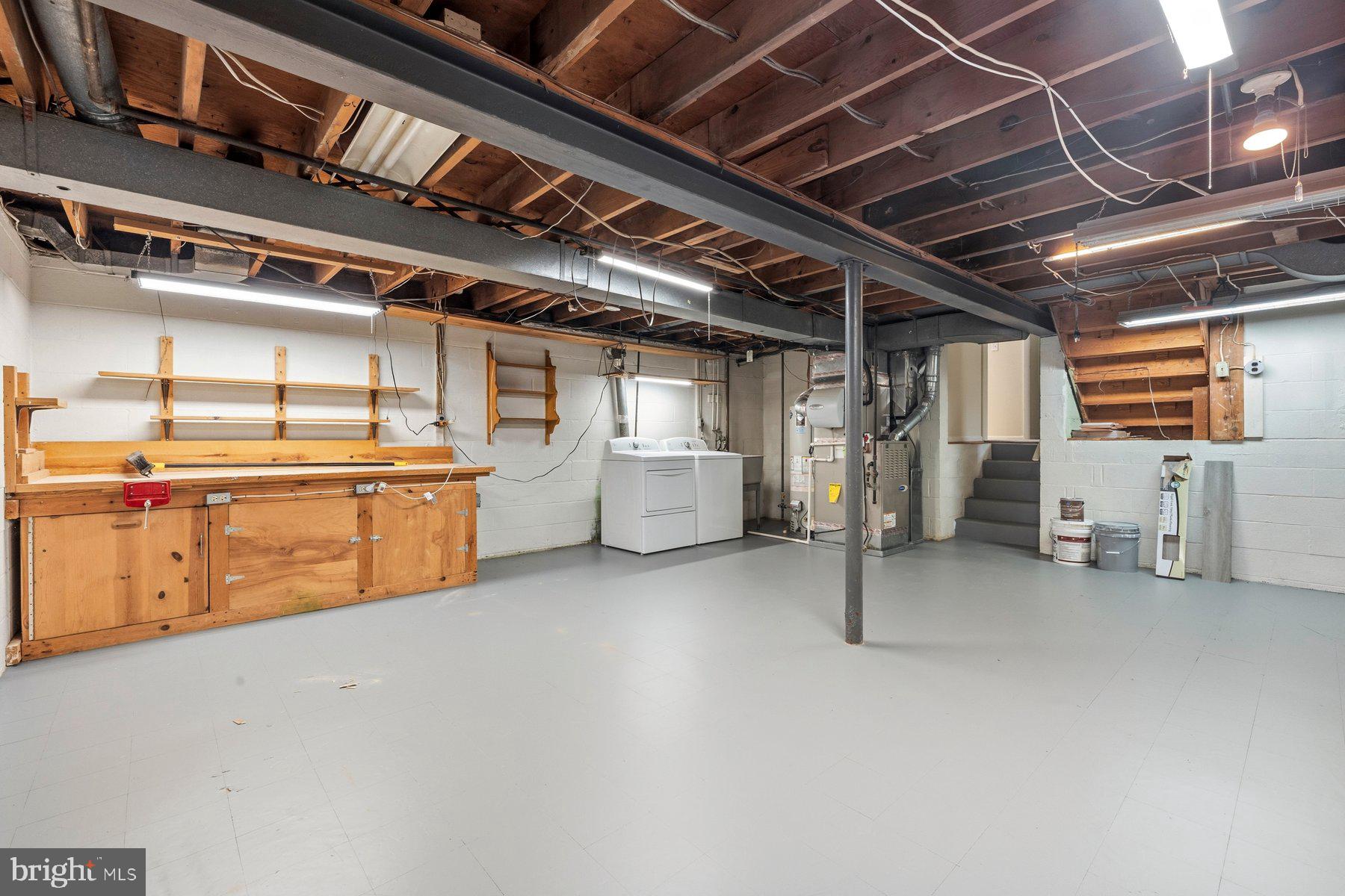 BEL PRE WOODS - Residential