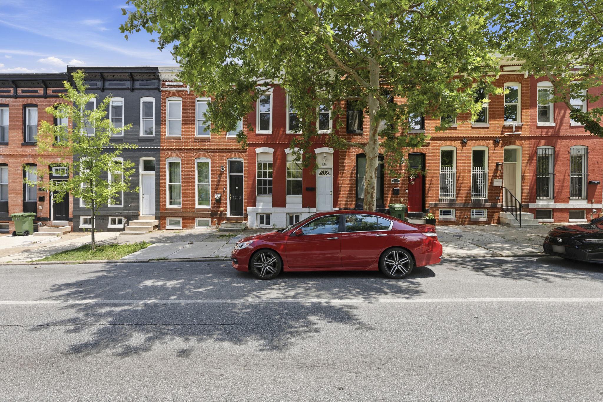 BROADWAY EAST - Residential
