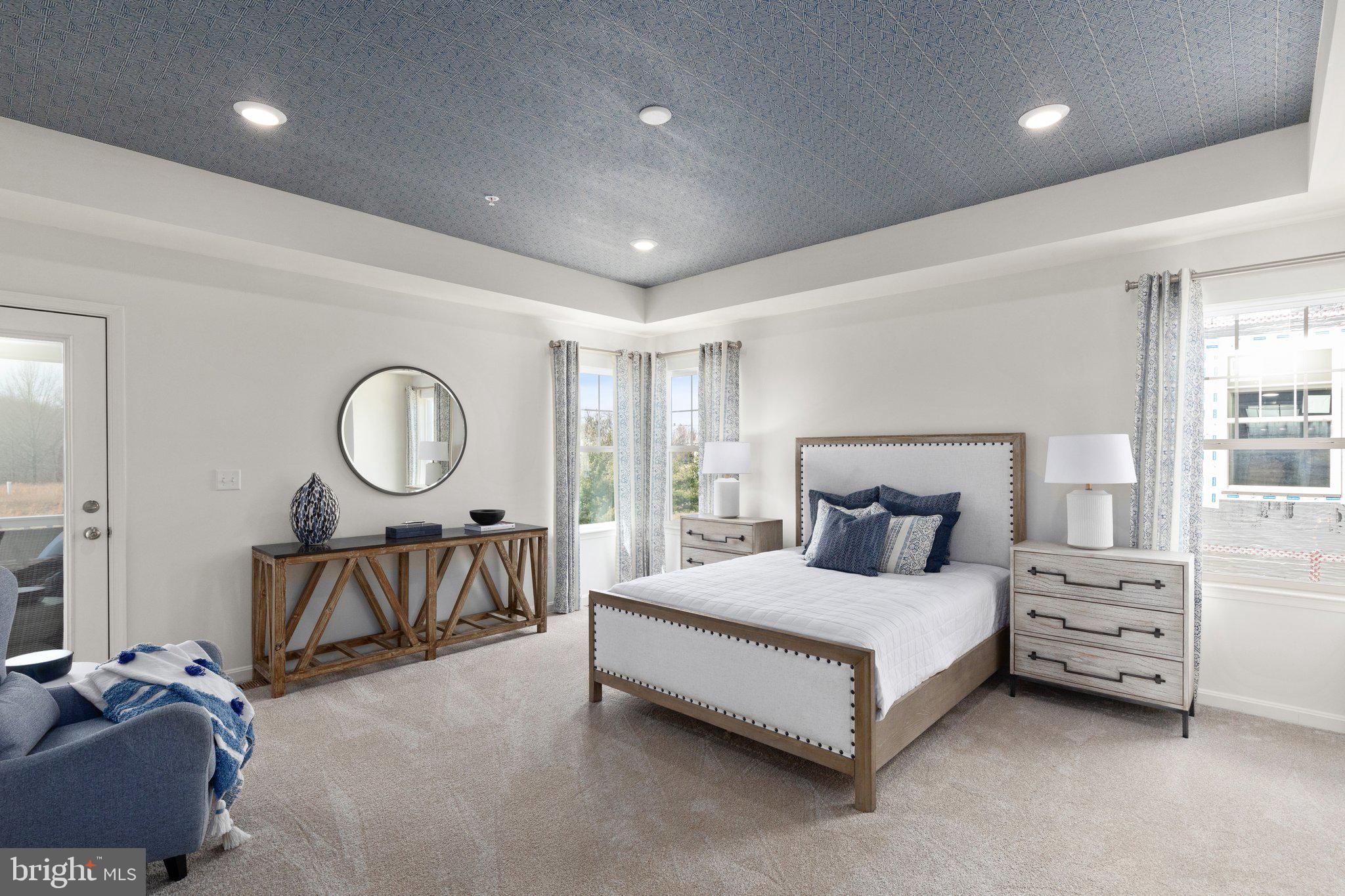 CAPTAIN'S COVE - Residential