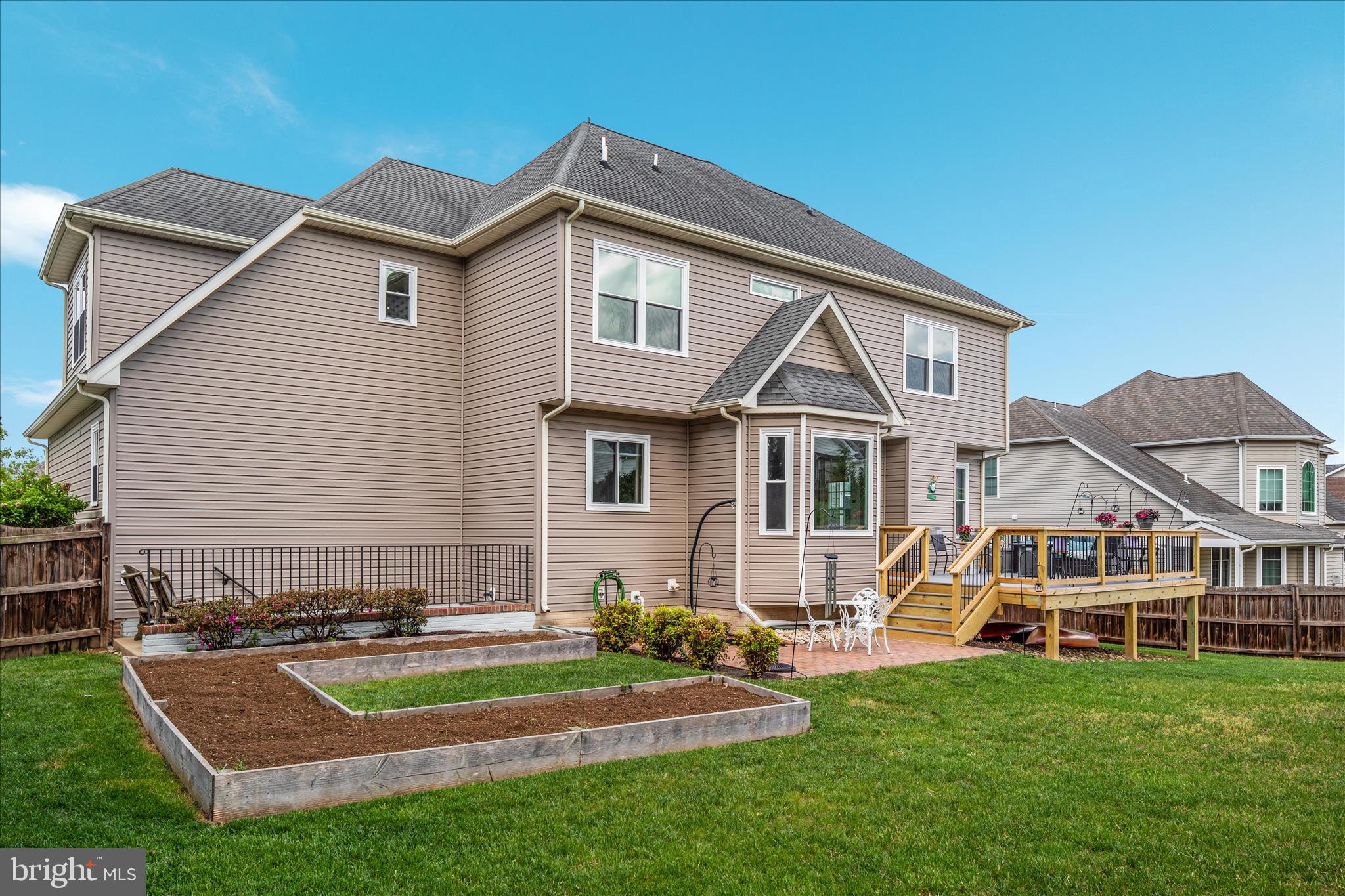 RAVEN WING - Residential