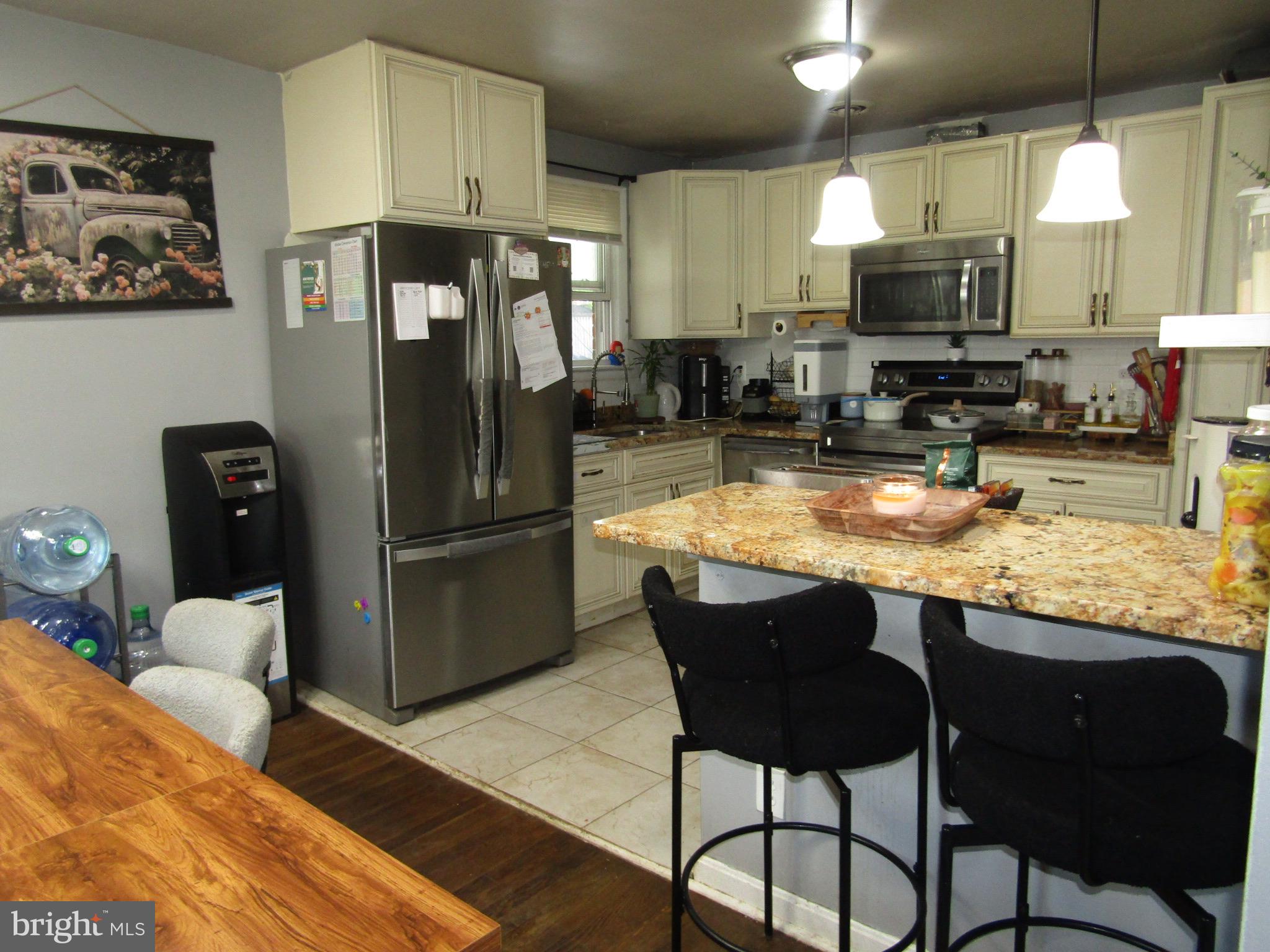 TEMPLE HILLS - Residential