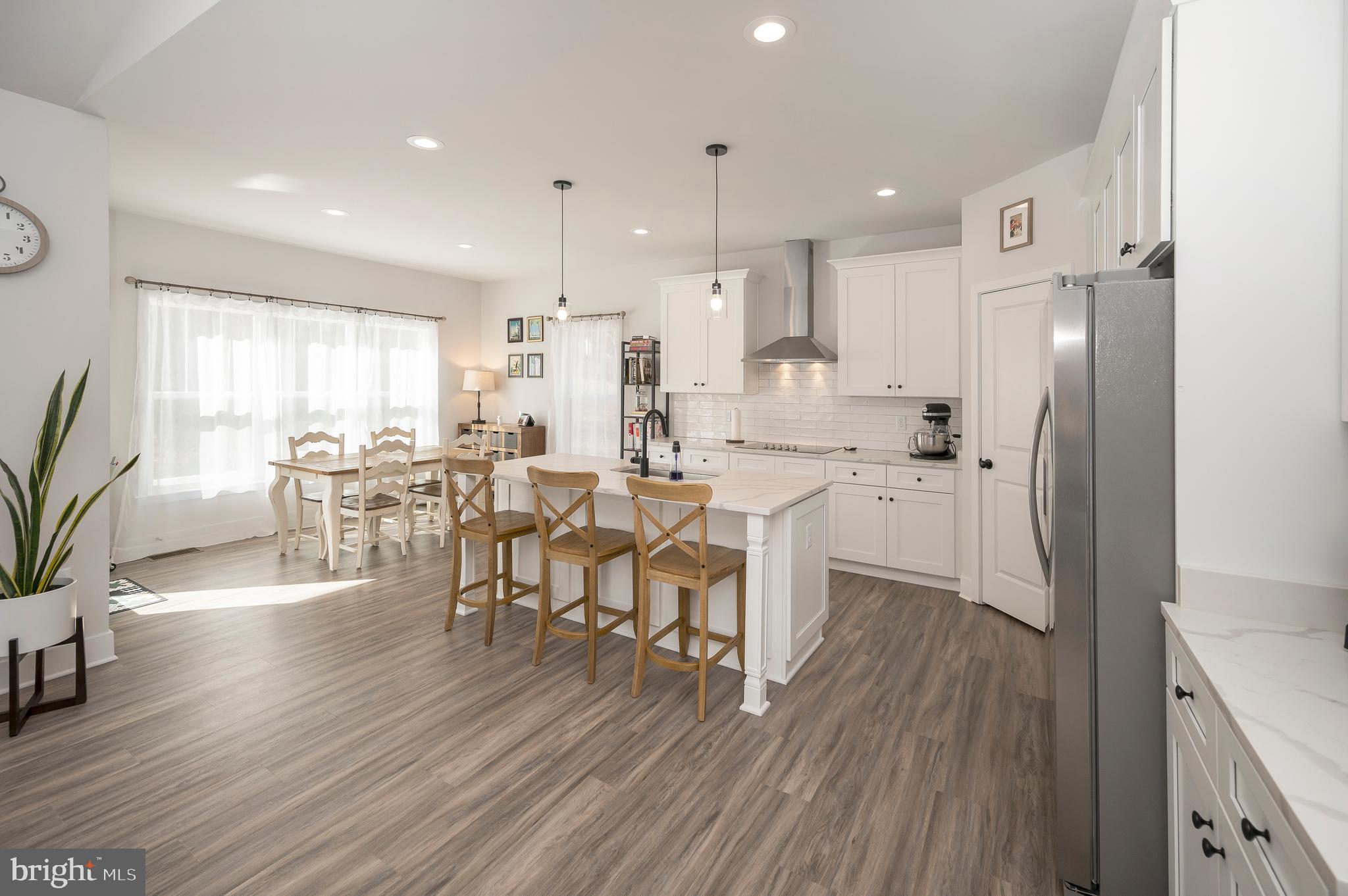 LAKE ACRES - Residential