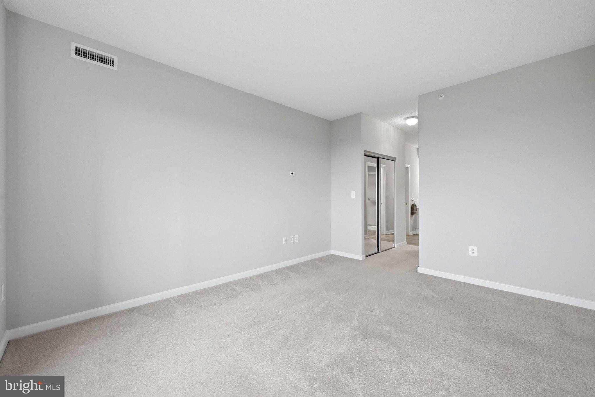 LANSDOWNE WOODS - Residential