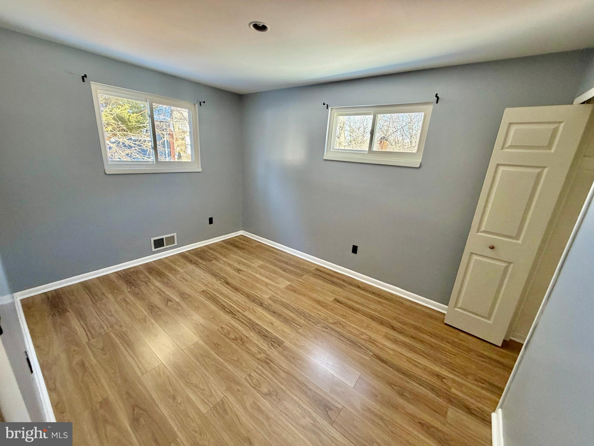 FOREST KNOLLS - Residential