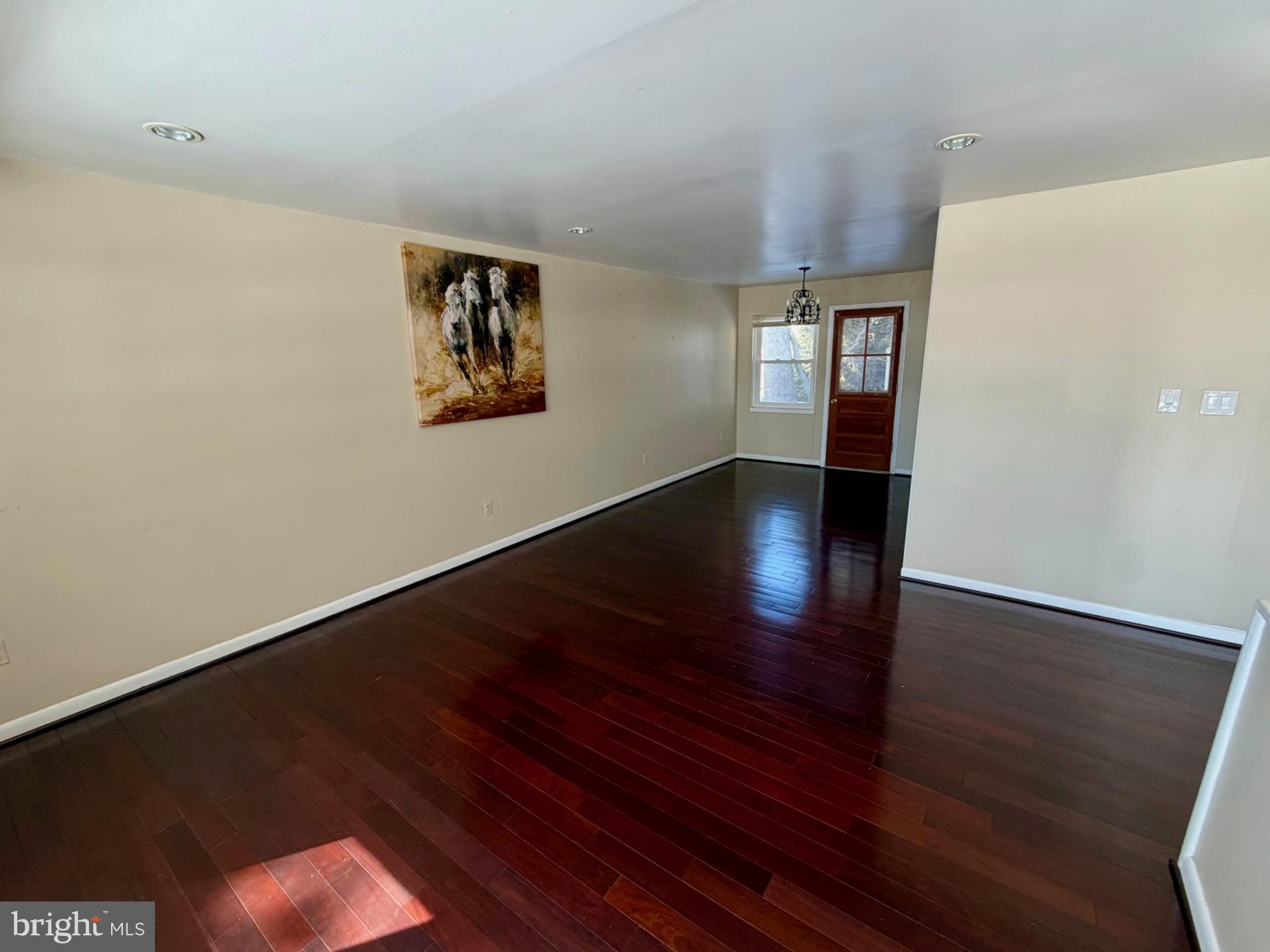 FOREST KNOLLS - Residential