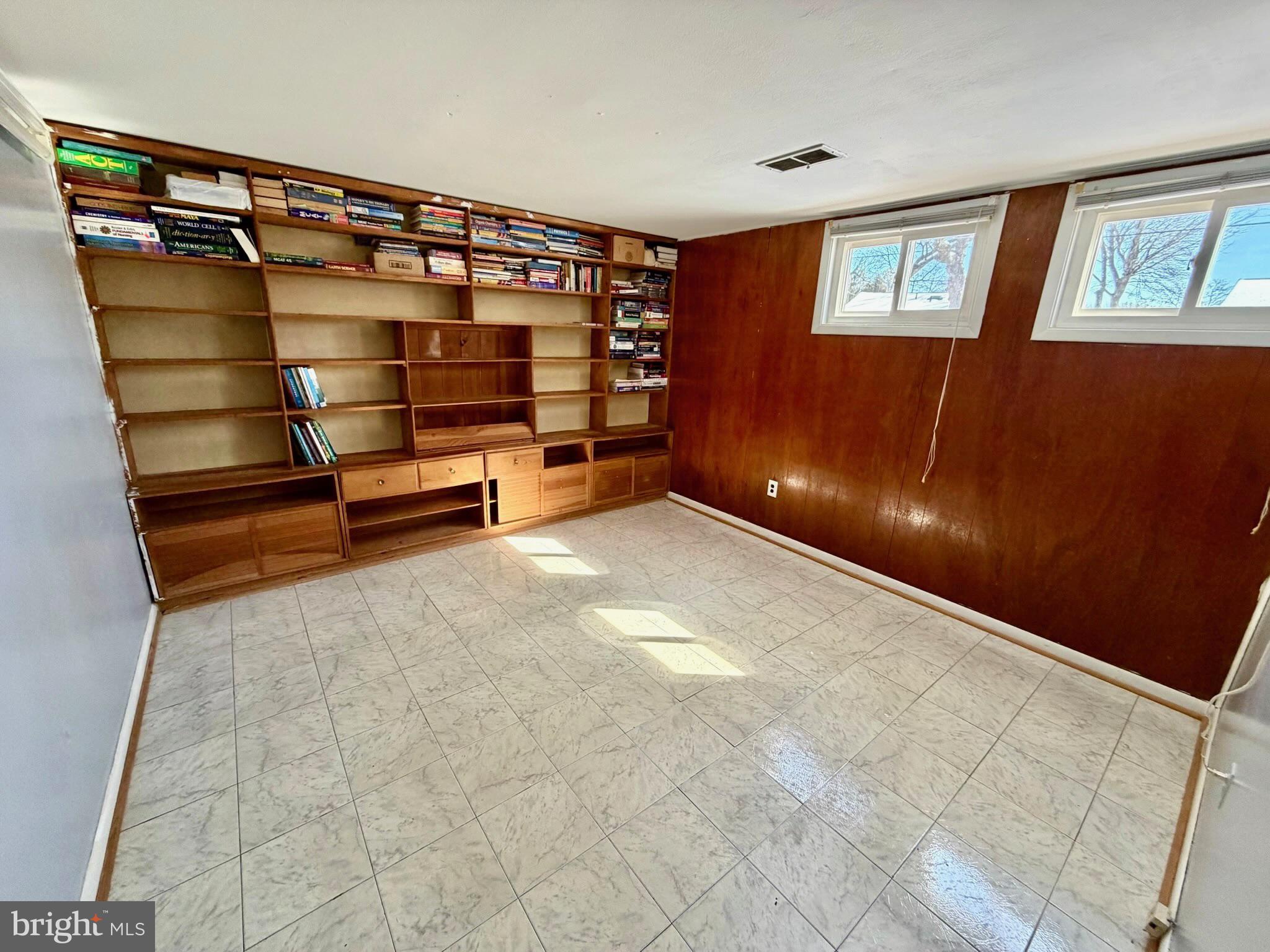 FOREST KNOLLS - Residential