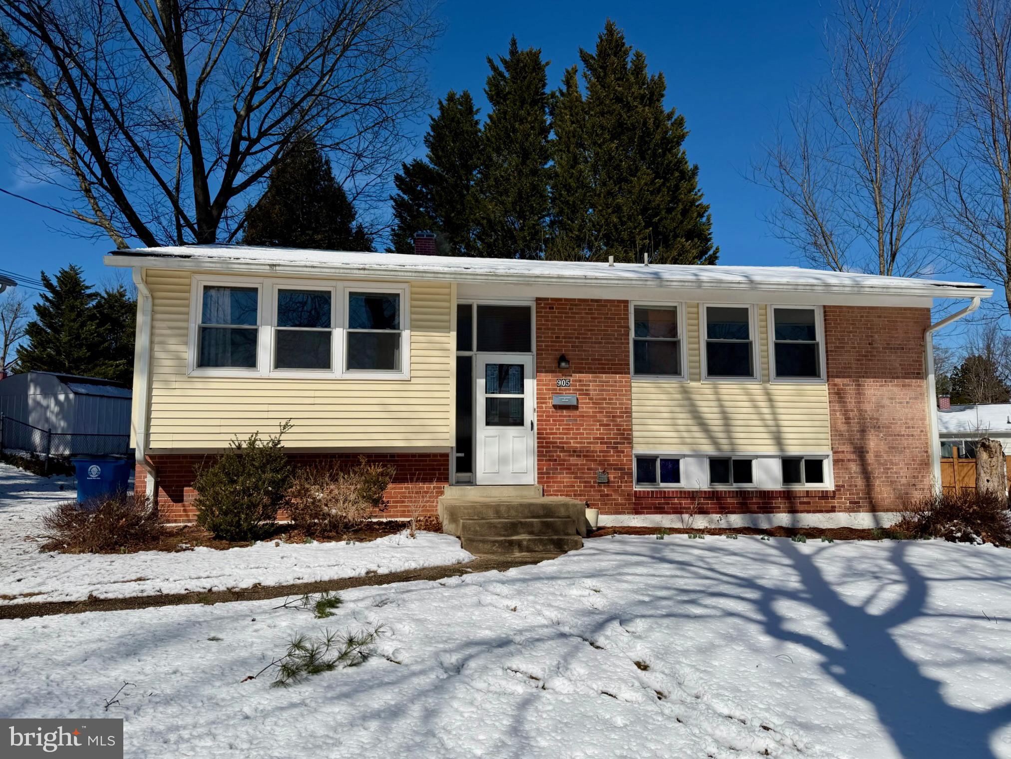 FOREST KNOLLS - Residential