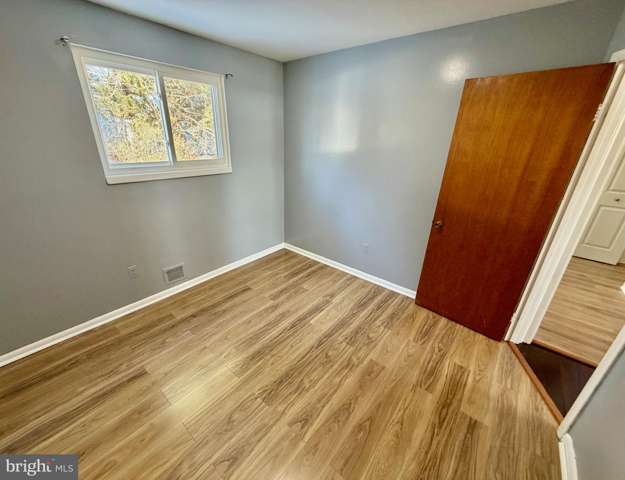 FOREST KNOLLS - Residential