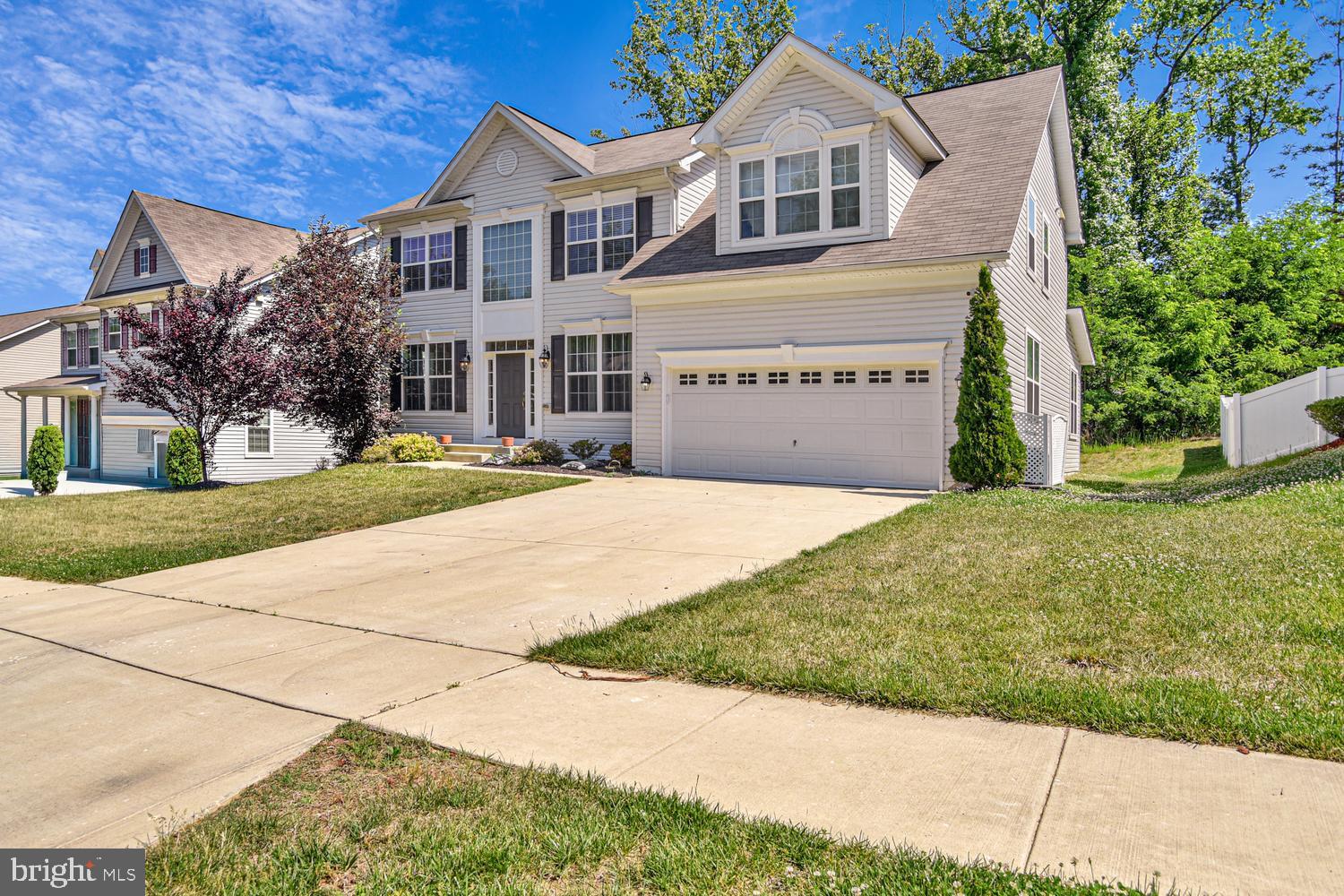 WINDSOR MANOR - Residential