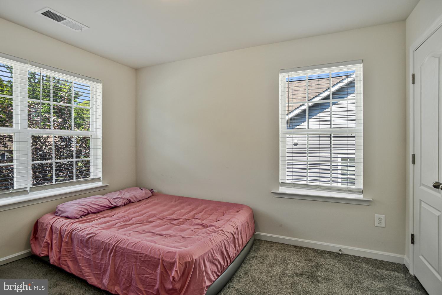 WINDSOR MANOR - Residential