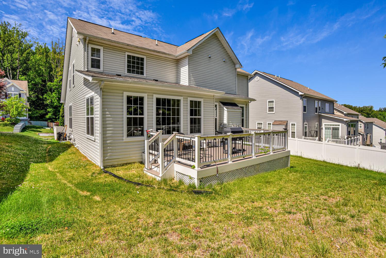 WINDSOR MANOR - Residential