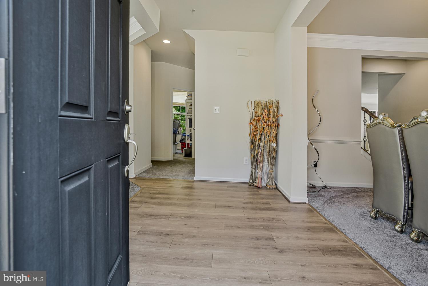 WINDSOR MANOR - Residential