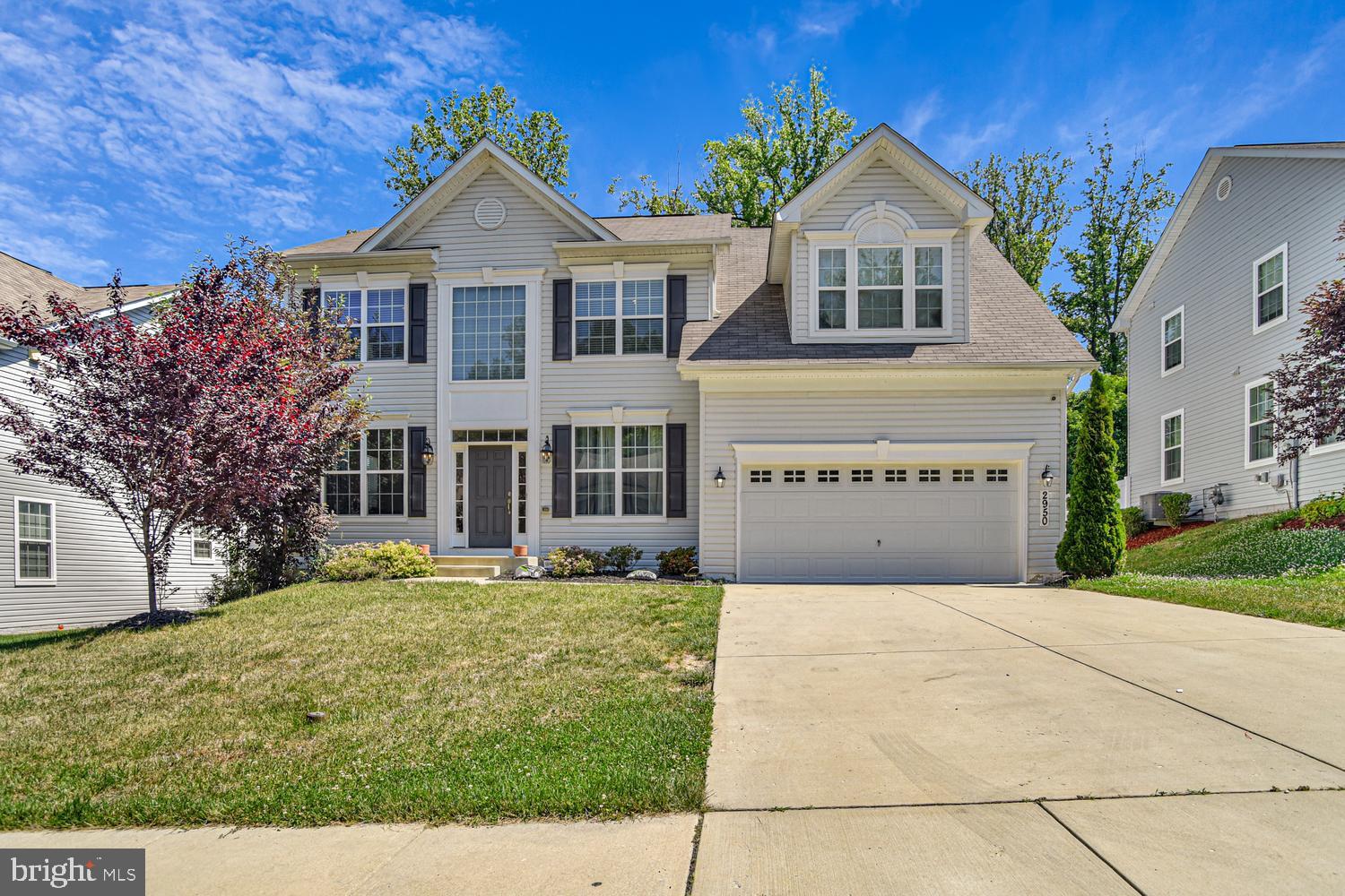 WINDSOR MANOR - Residential