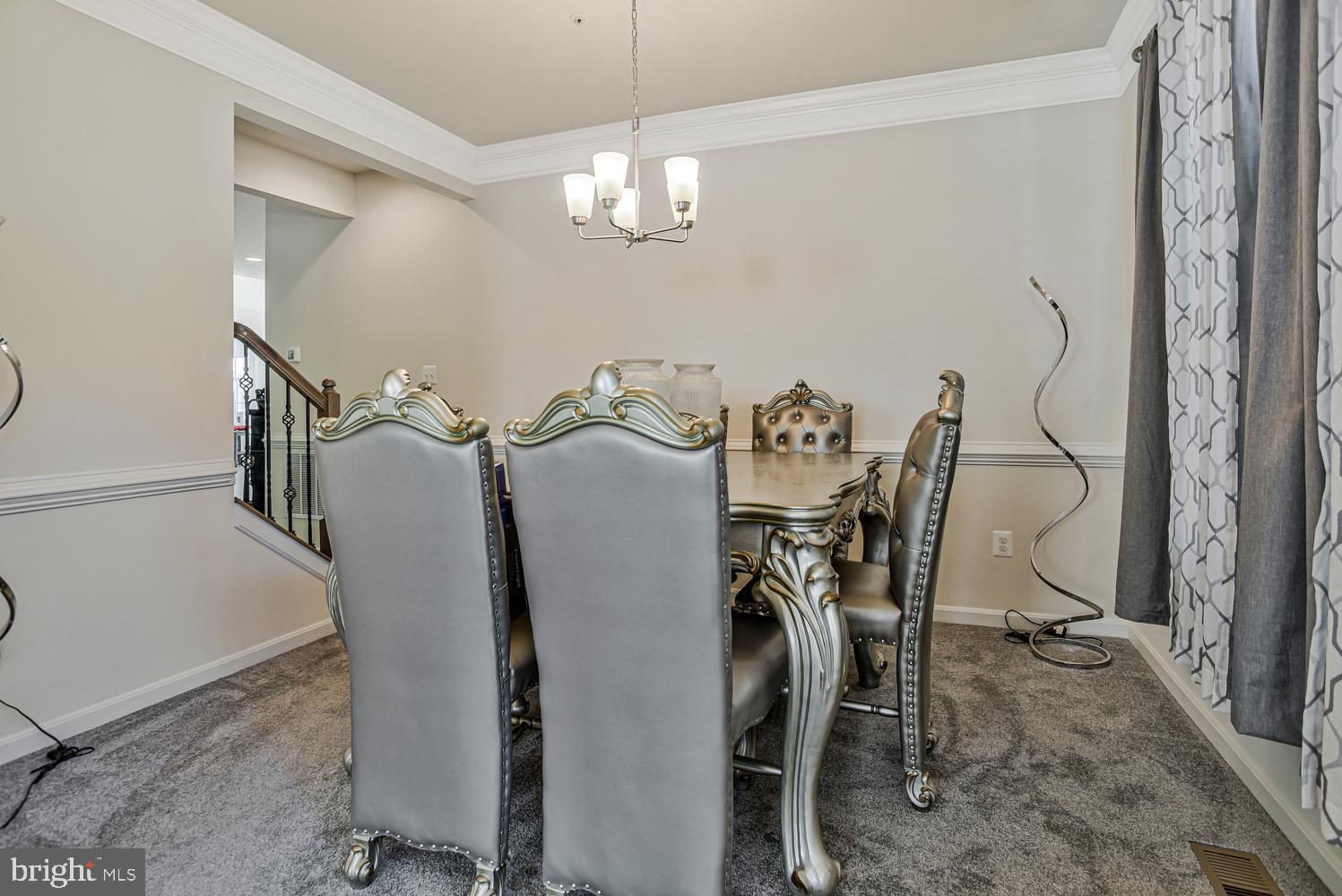 WINDSOR MANOR - Residential