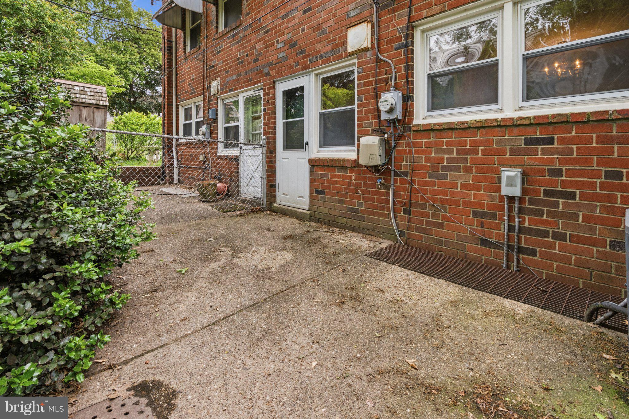 EAST FALLS - Residential