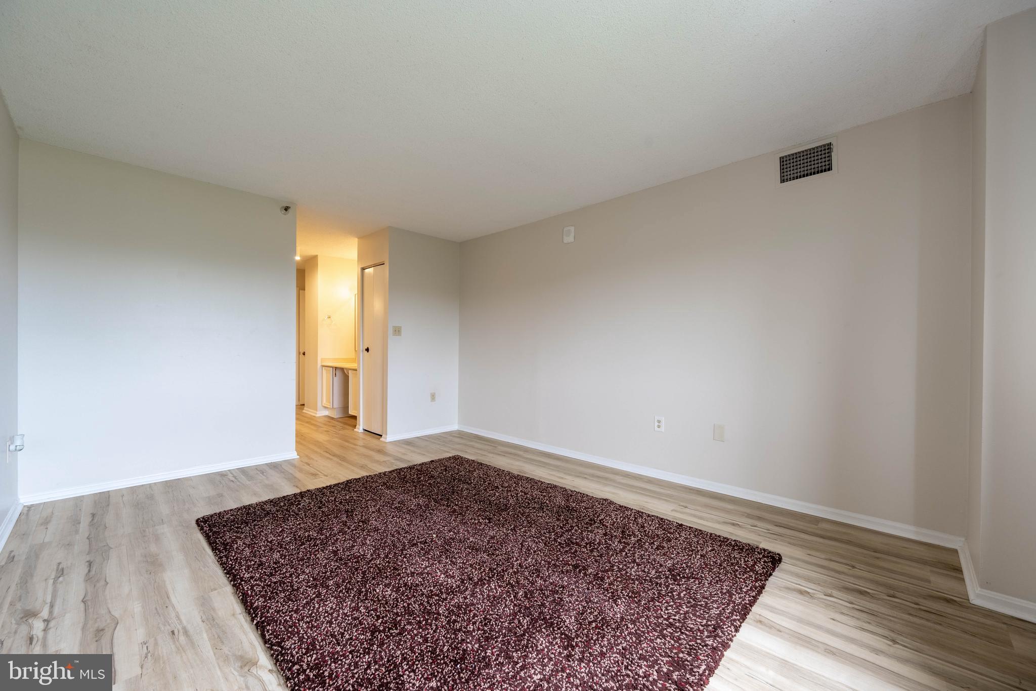GREENS AT LEISURE WORLD - Residential